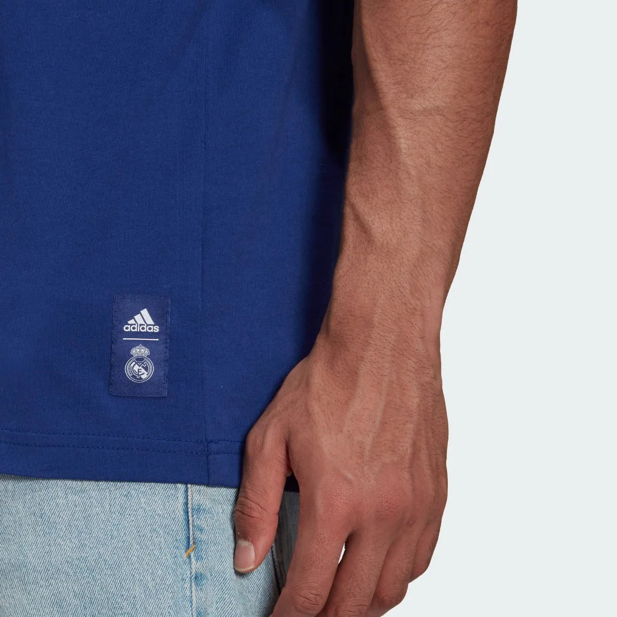 Adidas 2021-22 Real Madrid Street Tee - Navy (Detail 2)