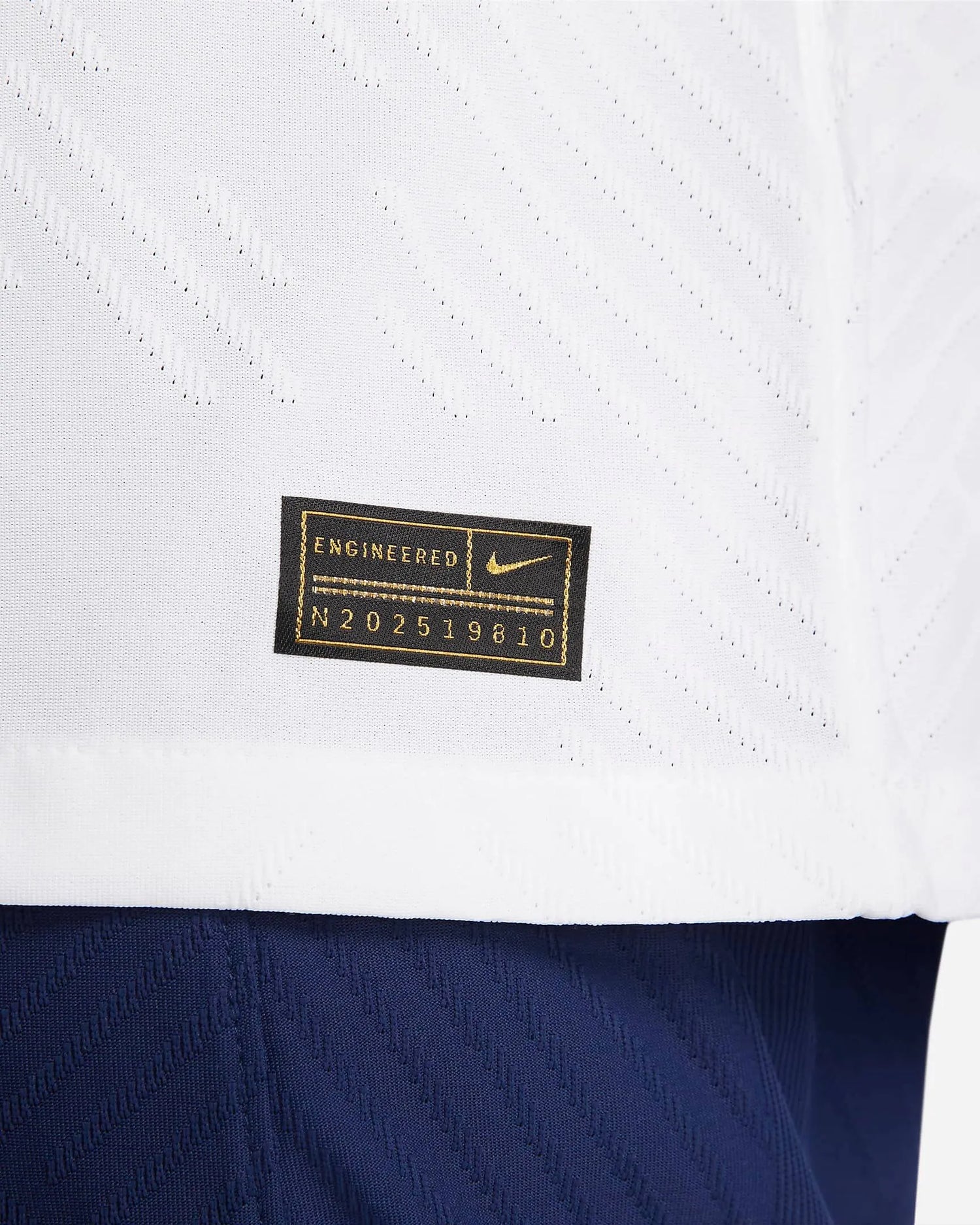 Nike 2022-23 Tottenham Hotspur Authentic Home Jersey - White-Navy (Detail 3)