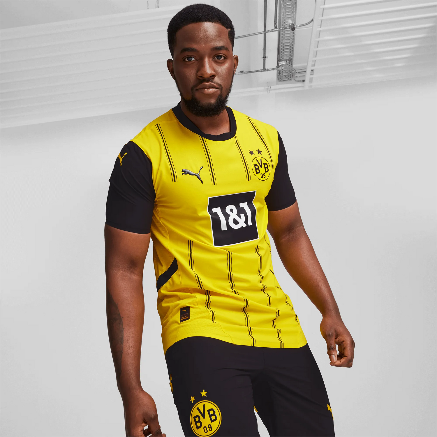 Puma 2024-25 Borussia Dortmund Men's Authentic Home Jersey (Model - Front)