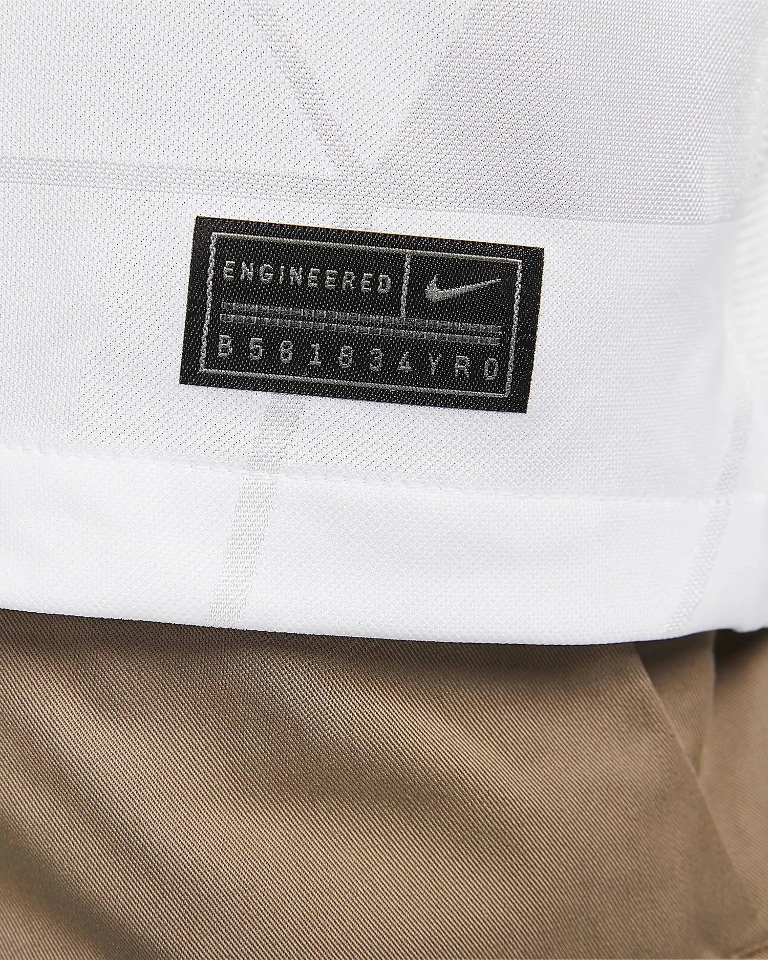 Nike 2022 England Womens Euro Stadium Home Jersey (Mens Cut) (Detail 2)