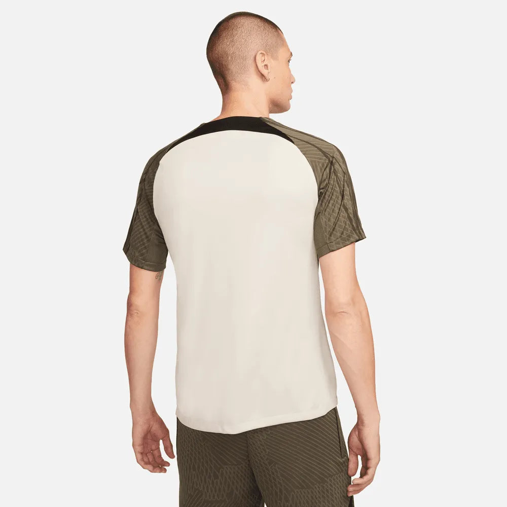 Nike 2023-24 Barcelona Men's DF Strike Top (Model - Back)
