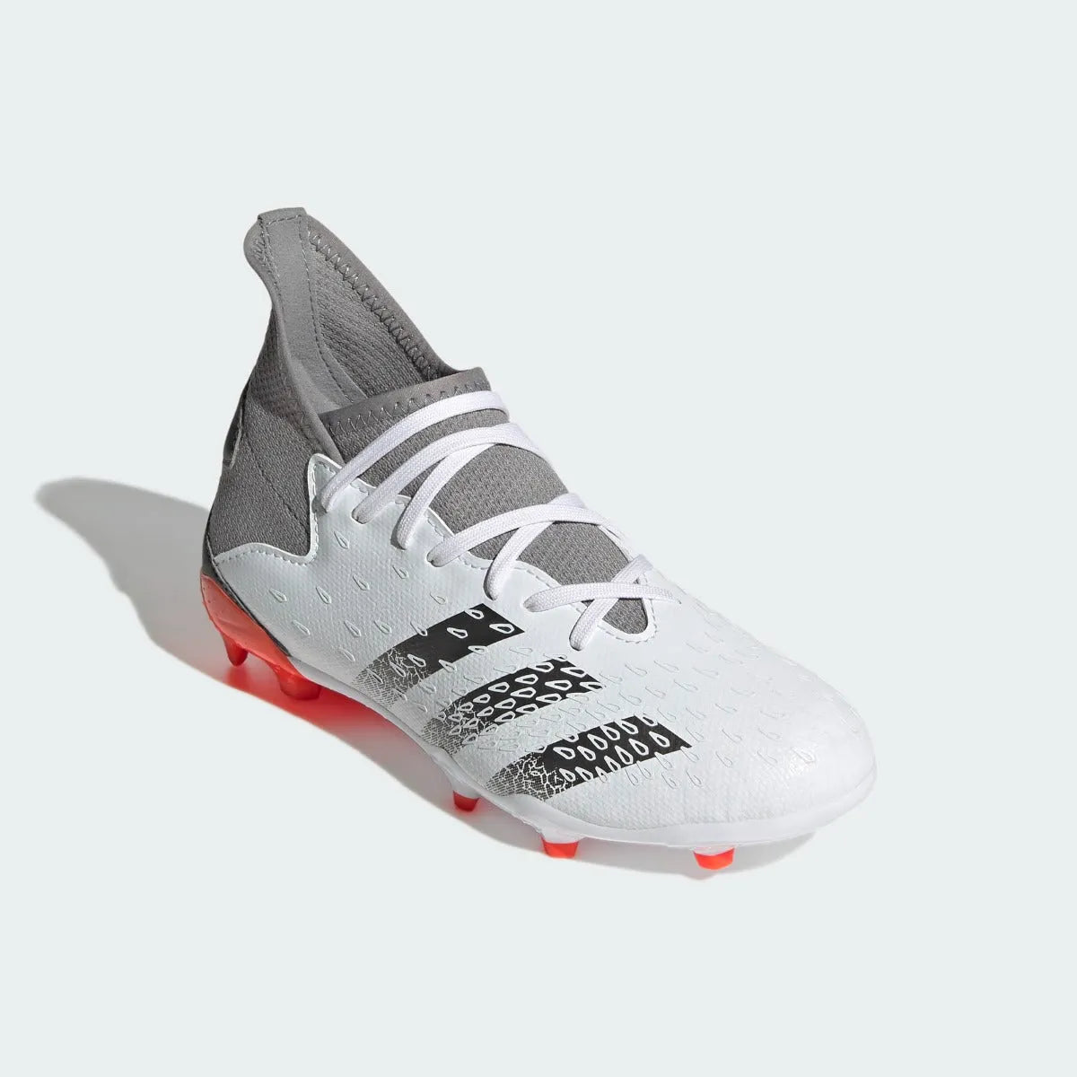 Adidas JR Predator Freak .3 FG - White-Iron Metallic (Diagonal 1)