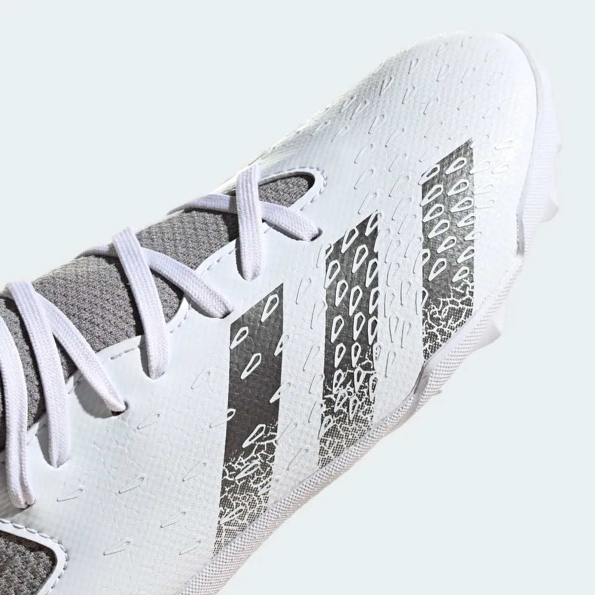 Adidas JR Predator Freak .3 TF - White-Iron Metallic (Detail 1)