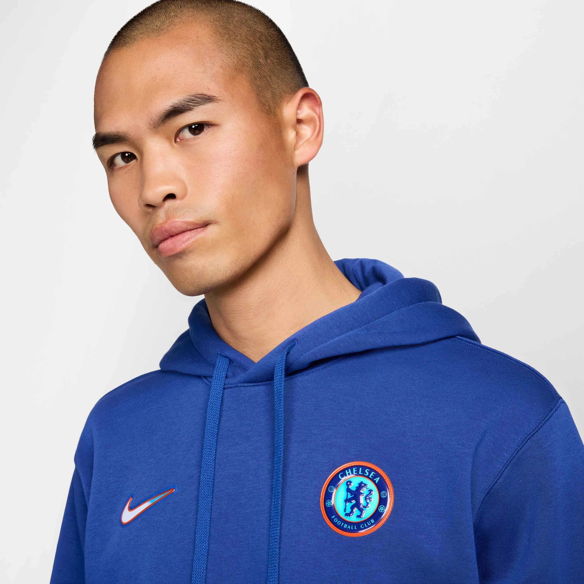 Nike 2024-25 Chelsea Men's Pullover Hoodie (Detail 1)