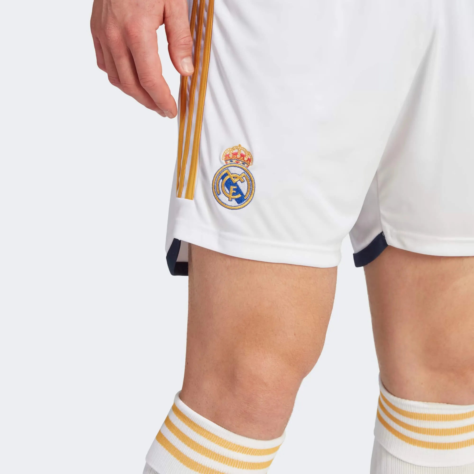 adidas 2023-24 Real Madrid Men's Home Shorts (Detail 1)