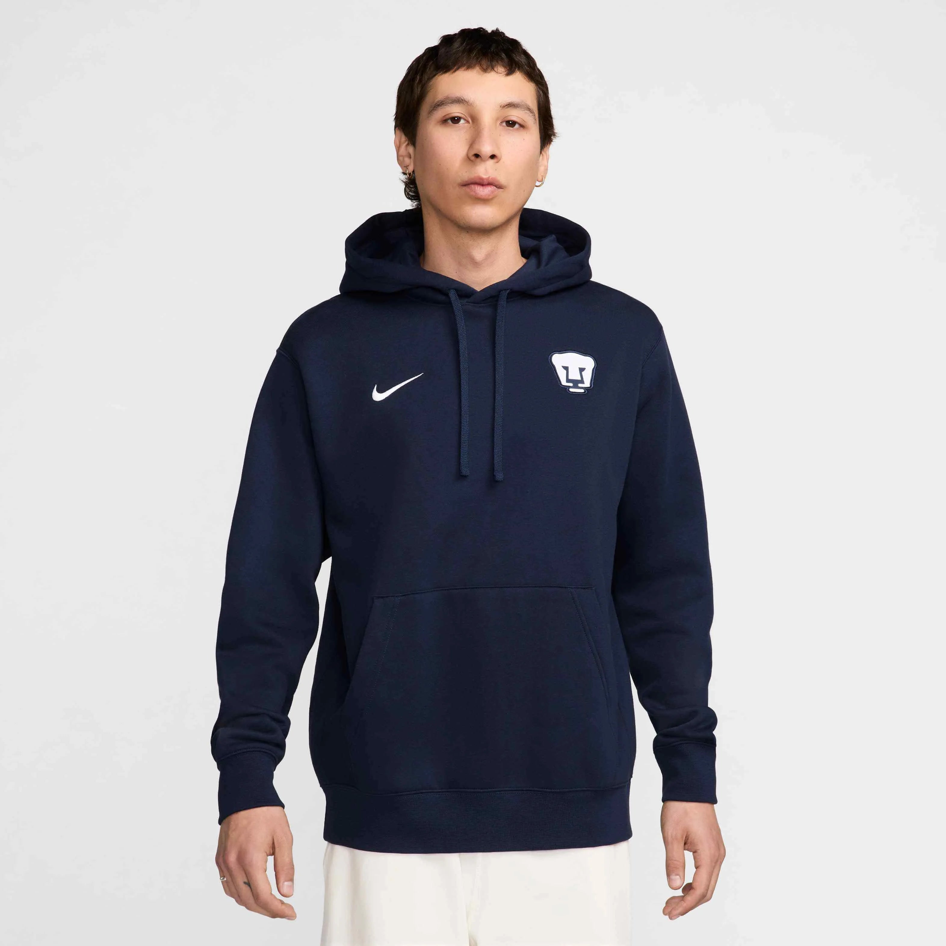 Nike 2024-25 Pumas Men's Club Pullover Hoodie (Model - Front)