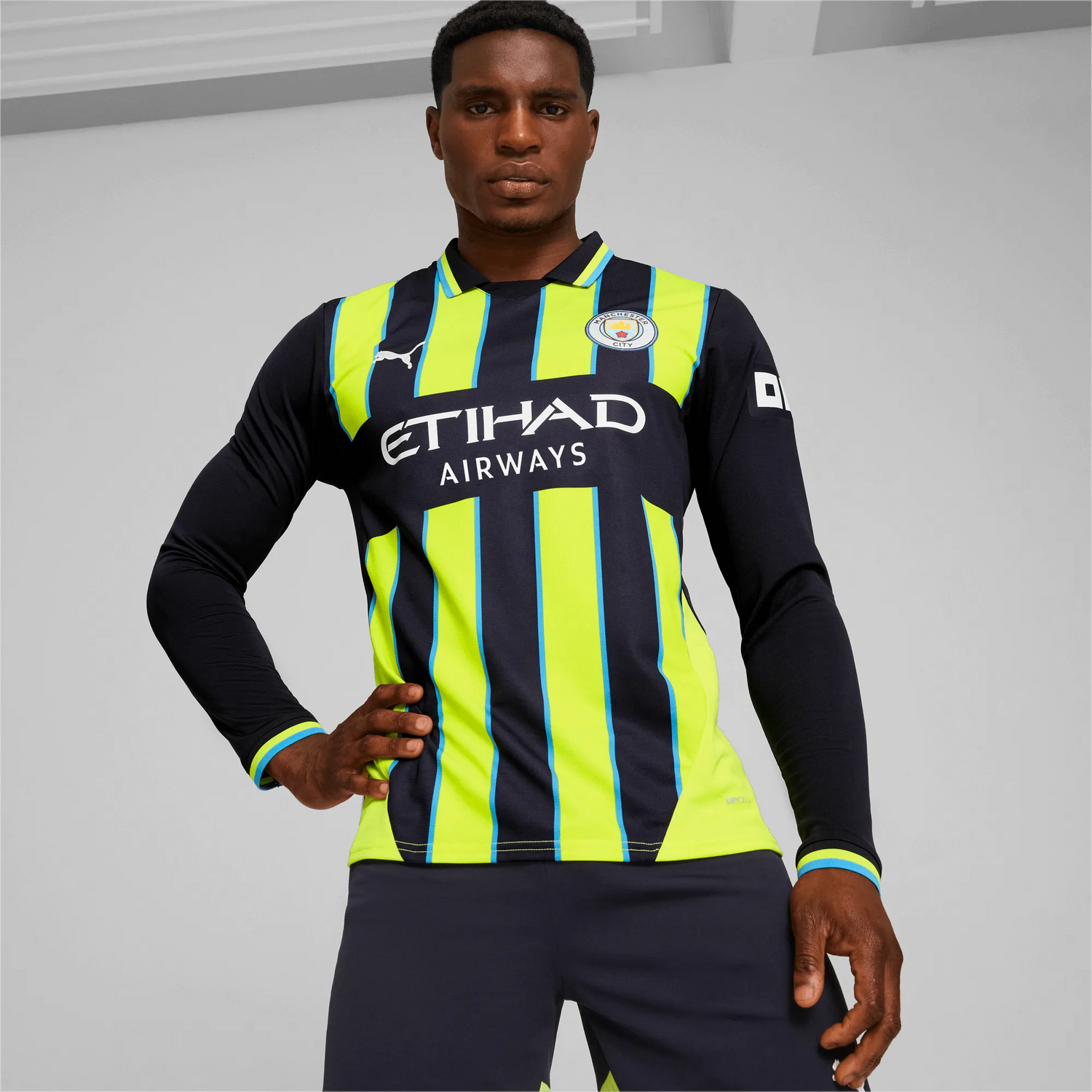 Puma 2024-25 Manchester City Men's Long-Sleeve Stadium Away Jersey (Model - Front)