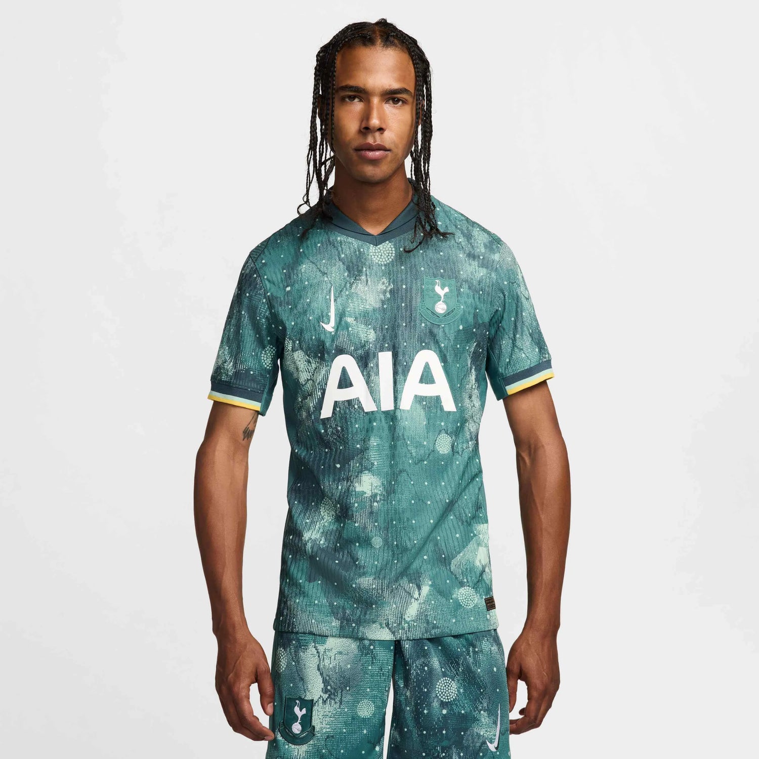 Nike 2024-25 Tottenham Men's Authentic Third Jersey (Model - Front)