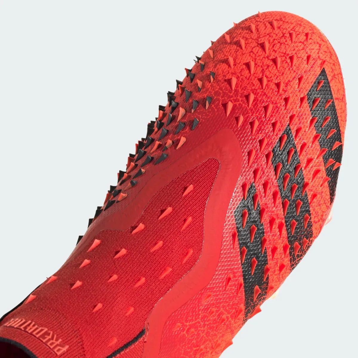 Adidas Predator Freak + FG - Red-Black (Detail 1)