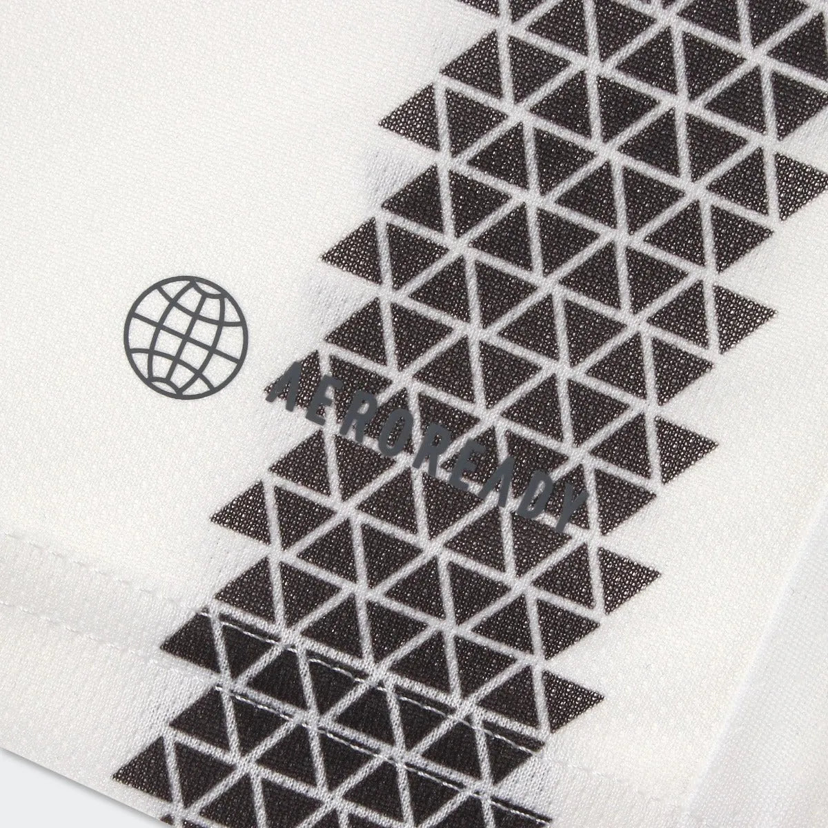 adidas 22-23 Juventus Youth Home Jersey - White-Black (Detail 4)