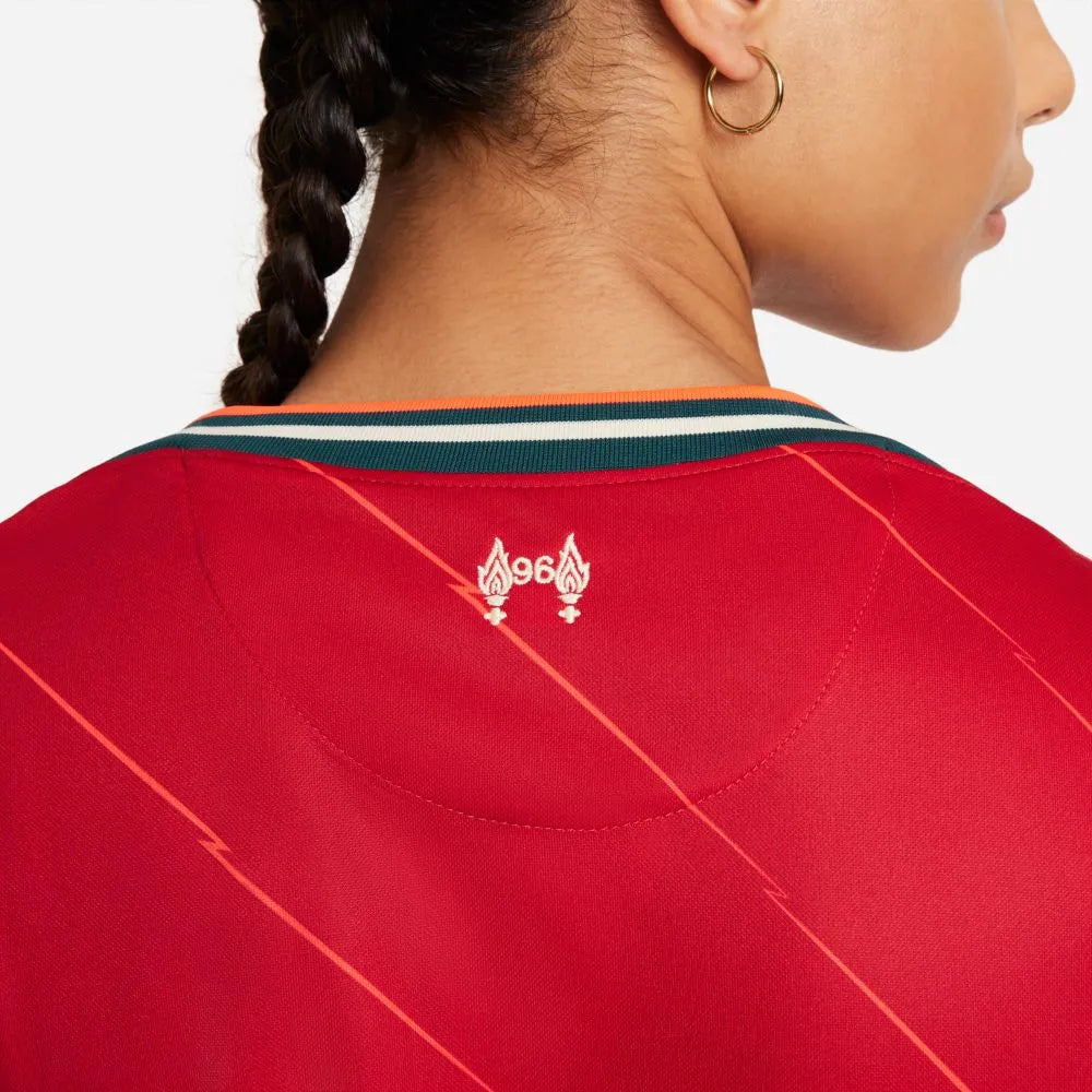 Nike 2021-22 Liverpool Women Home Jersey - Gym Red (Detail 2) 