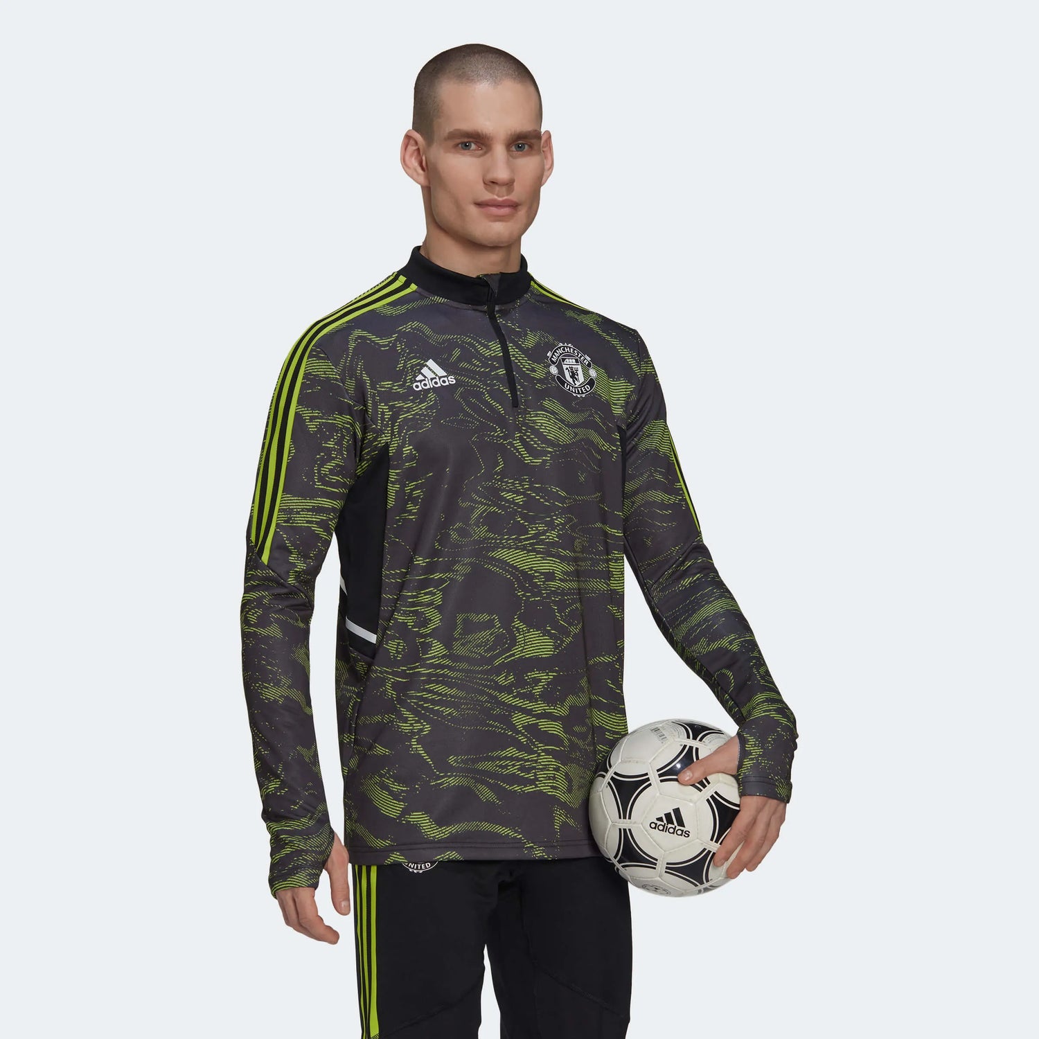 adidas 2022-23 Manchester United EU Training Top - Black-Slime (Model - Front)