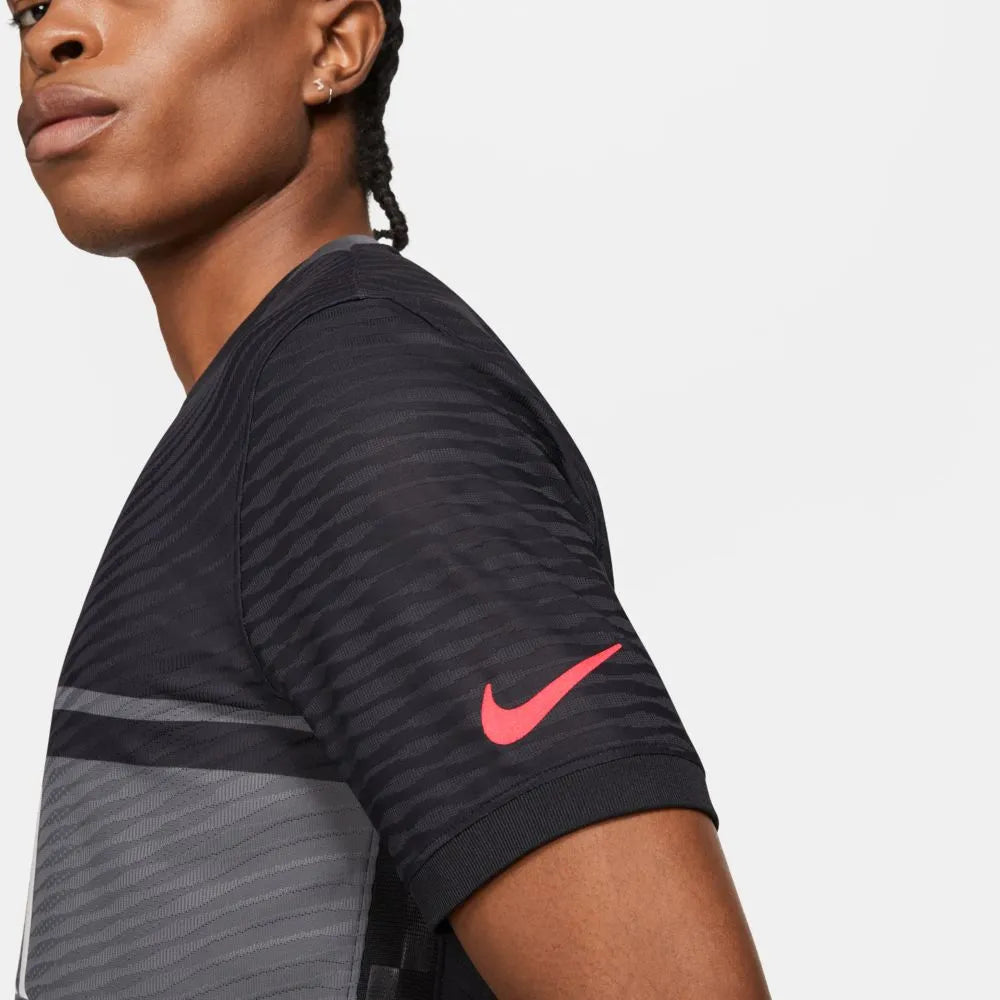 Nike 2021-22 PSG Third ADV Match Jersey - Black-Grey (Detail 2)