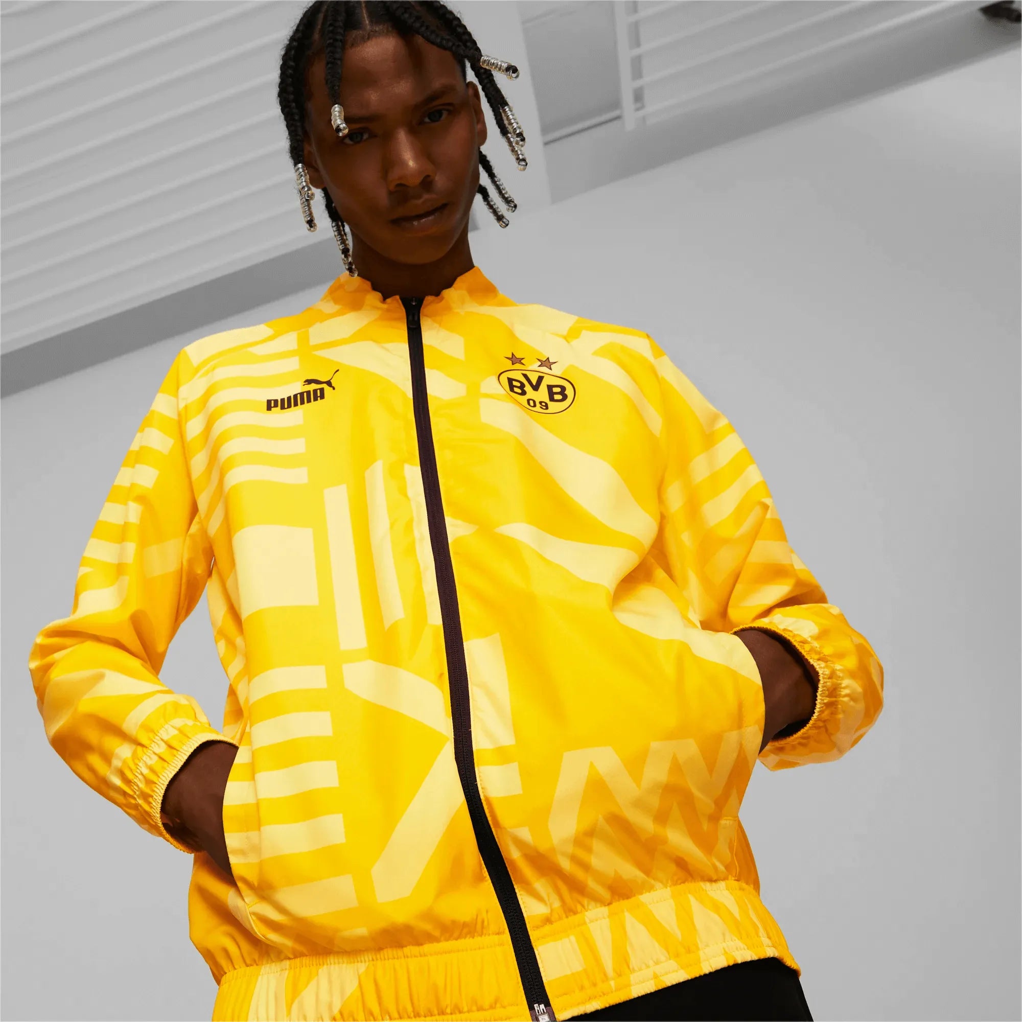 Puma 2022/23 Borussia Dortmund Prematch Jacket (Model - Front)