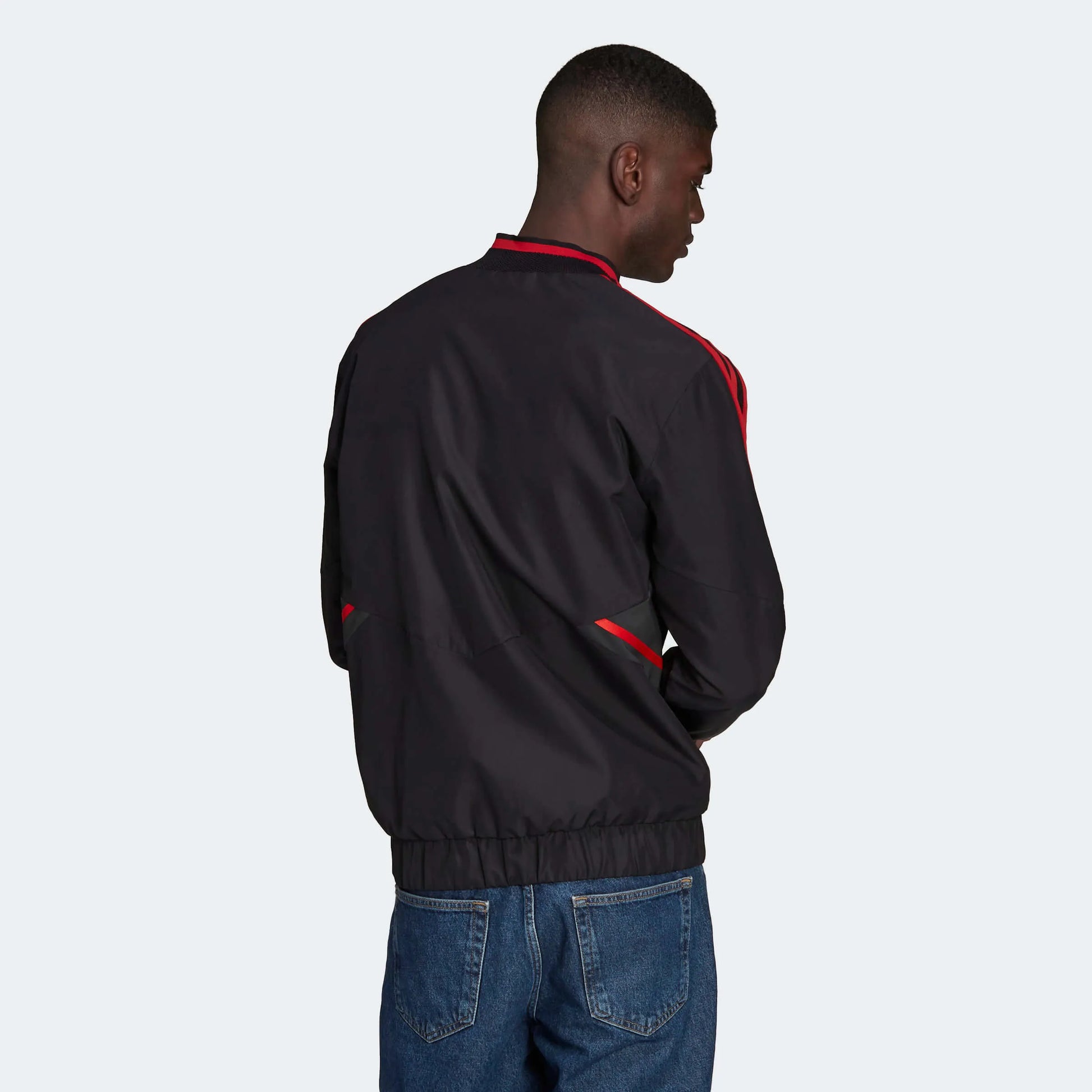 Adidas 2022-23 Manchester United Anthem Jacket - Black (Model - Back)