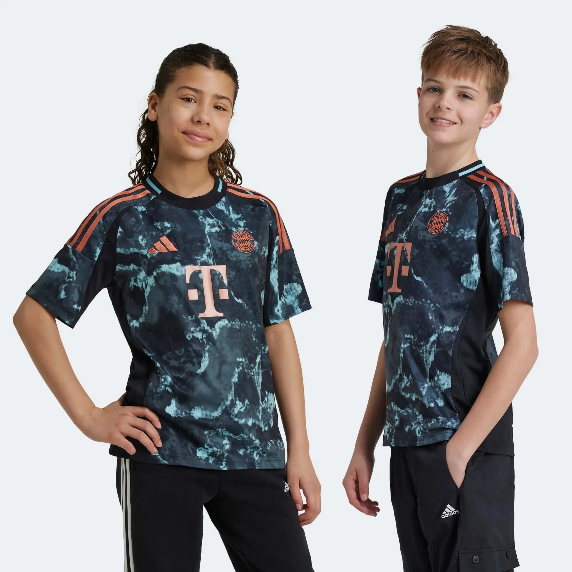 adidas 2024-25 Bayern Munich Youth Stadium Away Jersey (Models - Front)