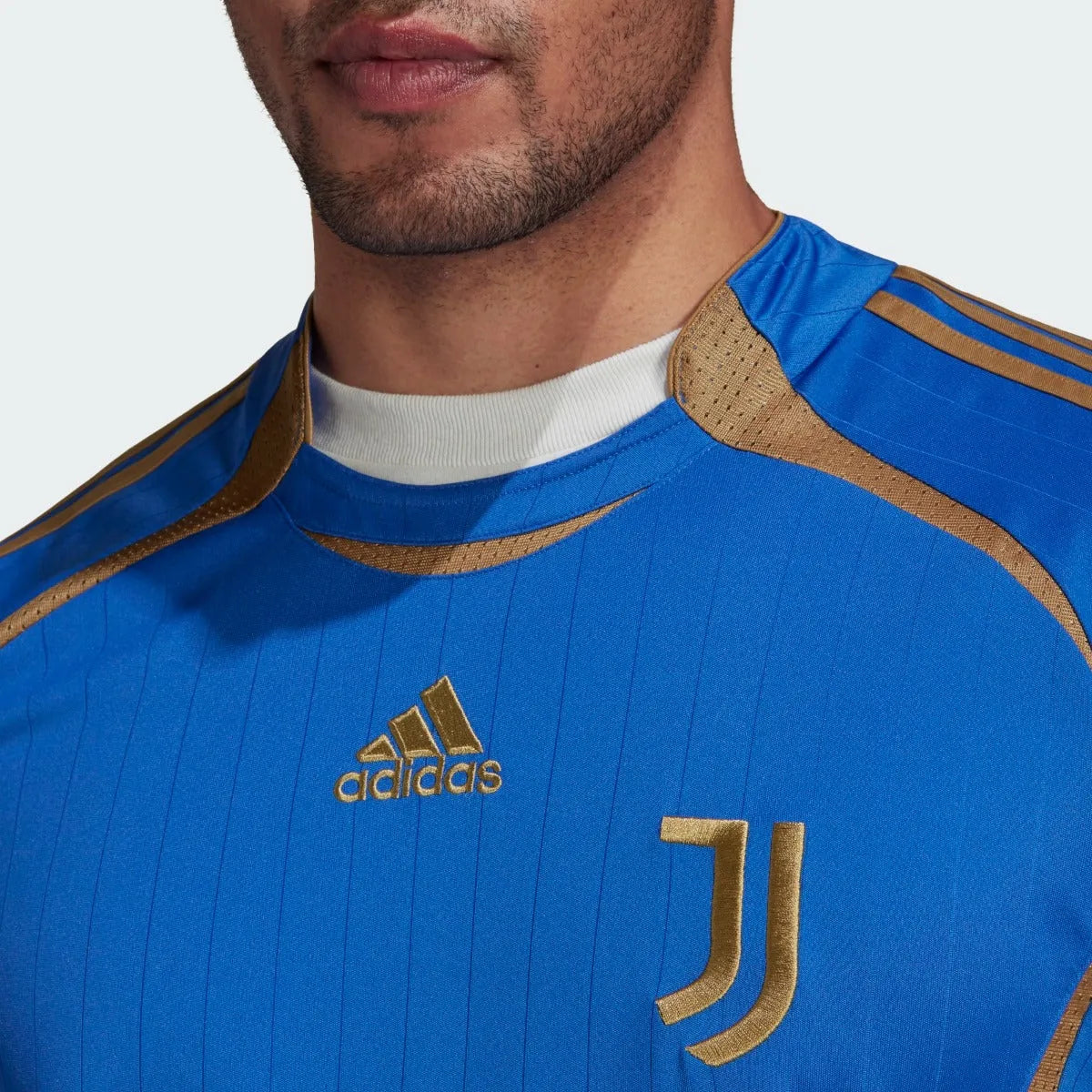 Adidas 2022 Juventus Teamgeist Jersey - Hi Res Blue (Detail 1)