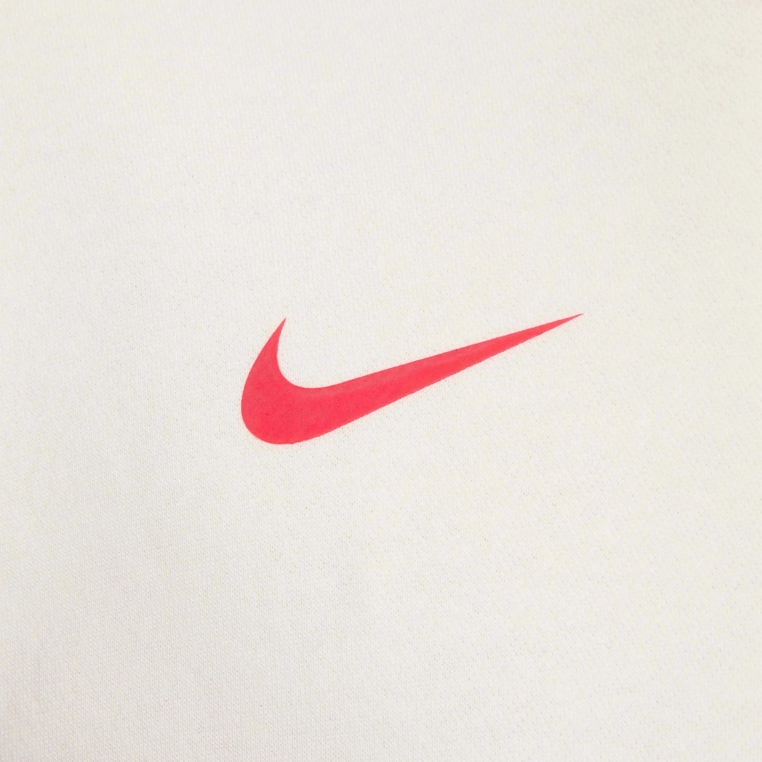 Nike 2024-25 Portugal Men's Fleece Pullover Hoodie (Detail 5)
