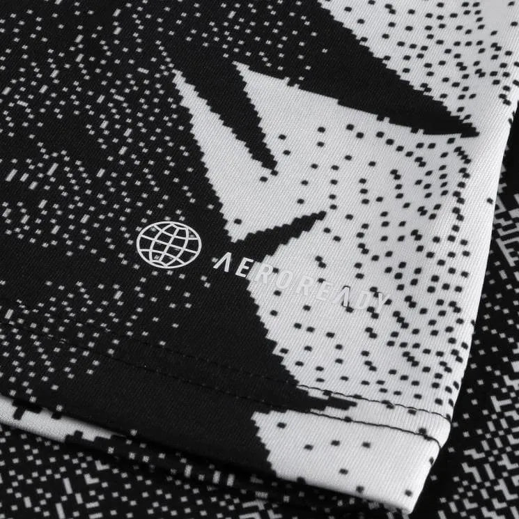 adidas 2022-23 Juventus Pre-Match Jersey - Black-White (Detail 4)