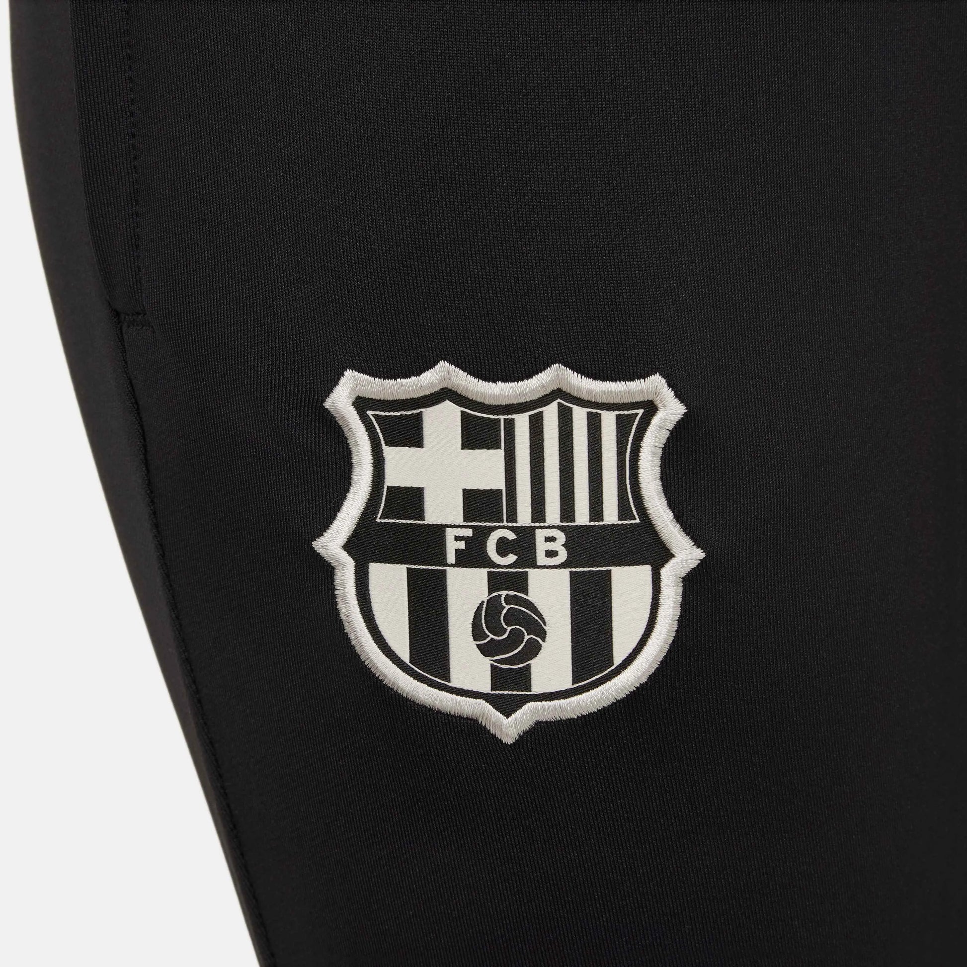 Nike 2024-25 Barcelona Youth Strike Pants (Detail 3)