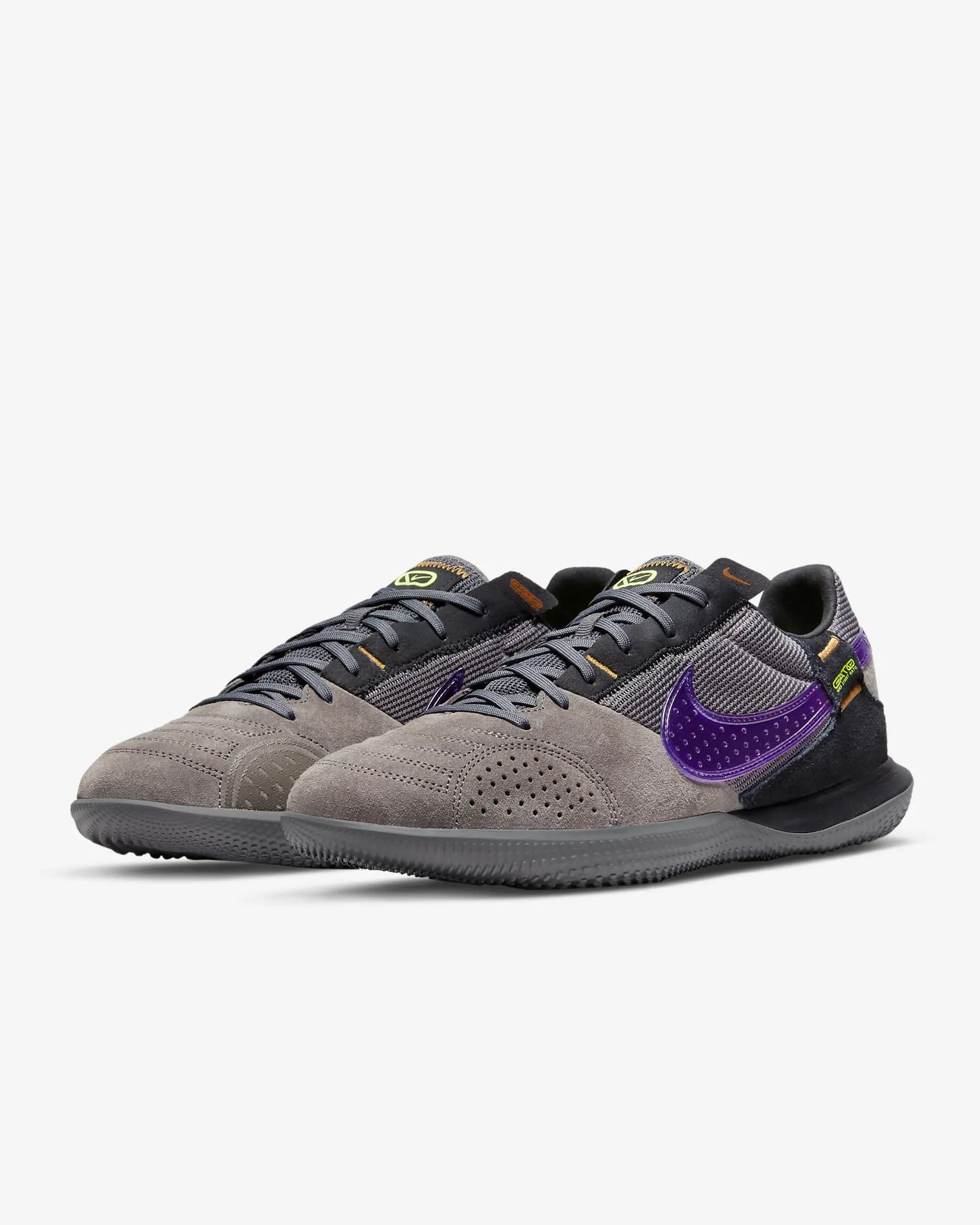 Nike Streetgato Indoor - Cave Stone-Purple (Pair - Diagonal)