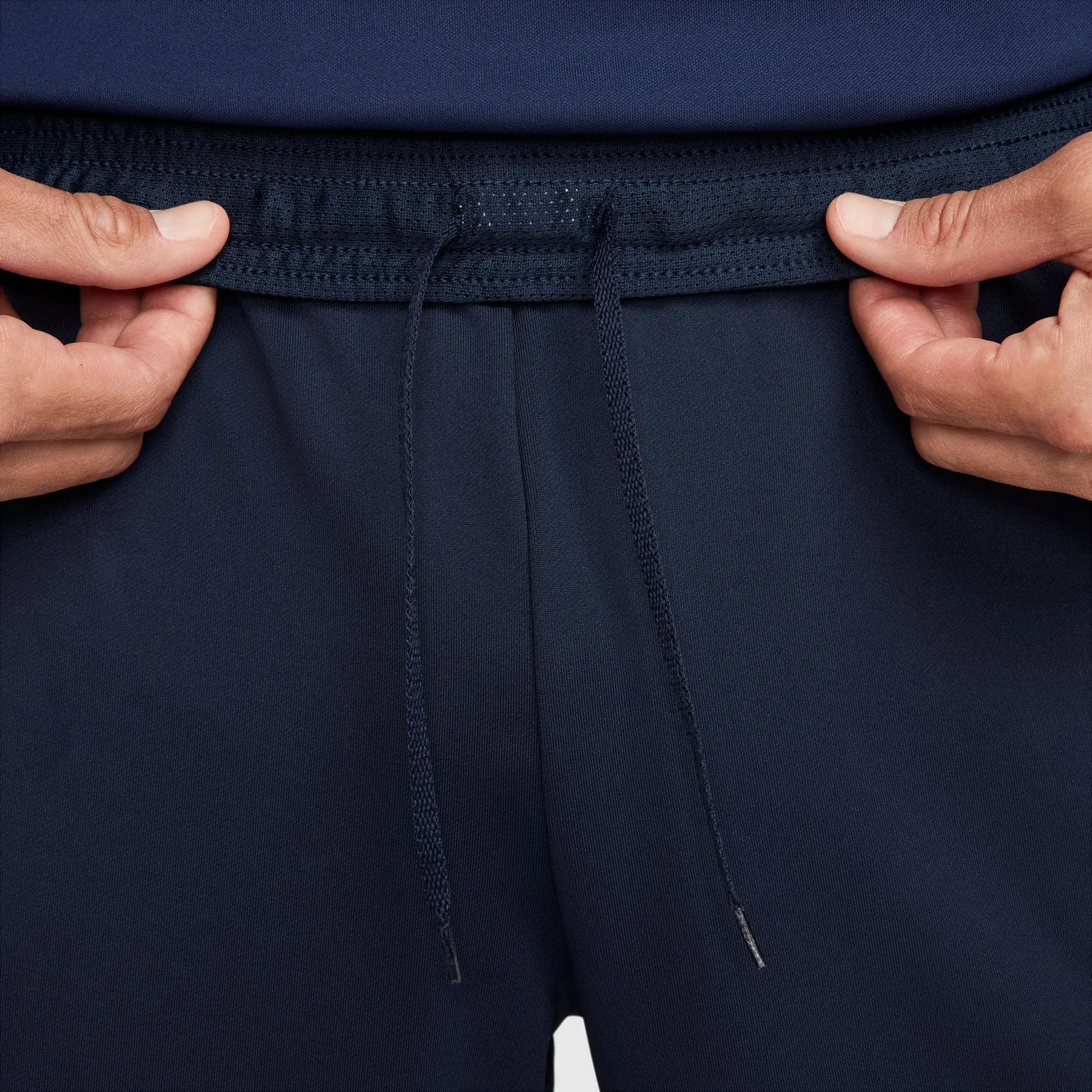 Nike 2024-25 Chelsea Men's Strike Pants (Detail 1)