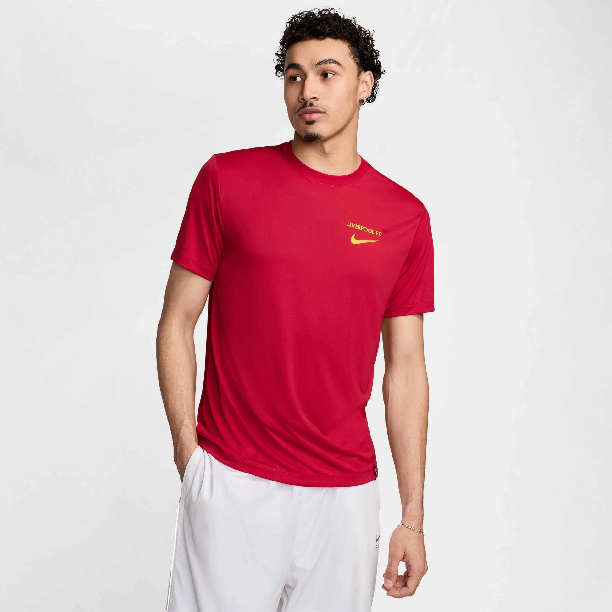 Nike 2024-25 Liverpool Men's rLGND Tee (Model - Front)