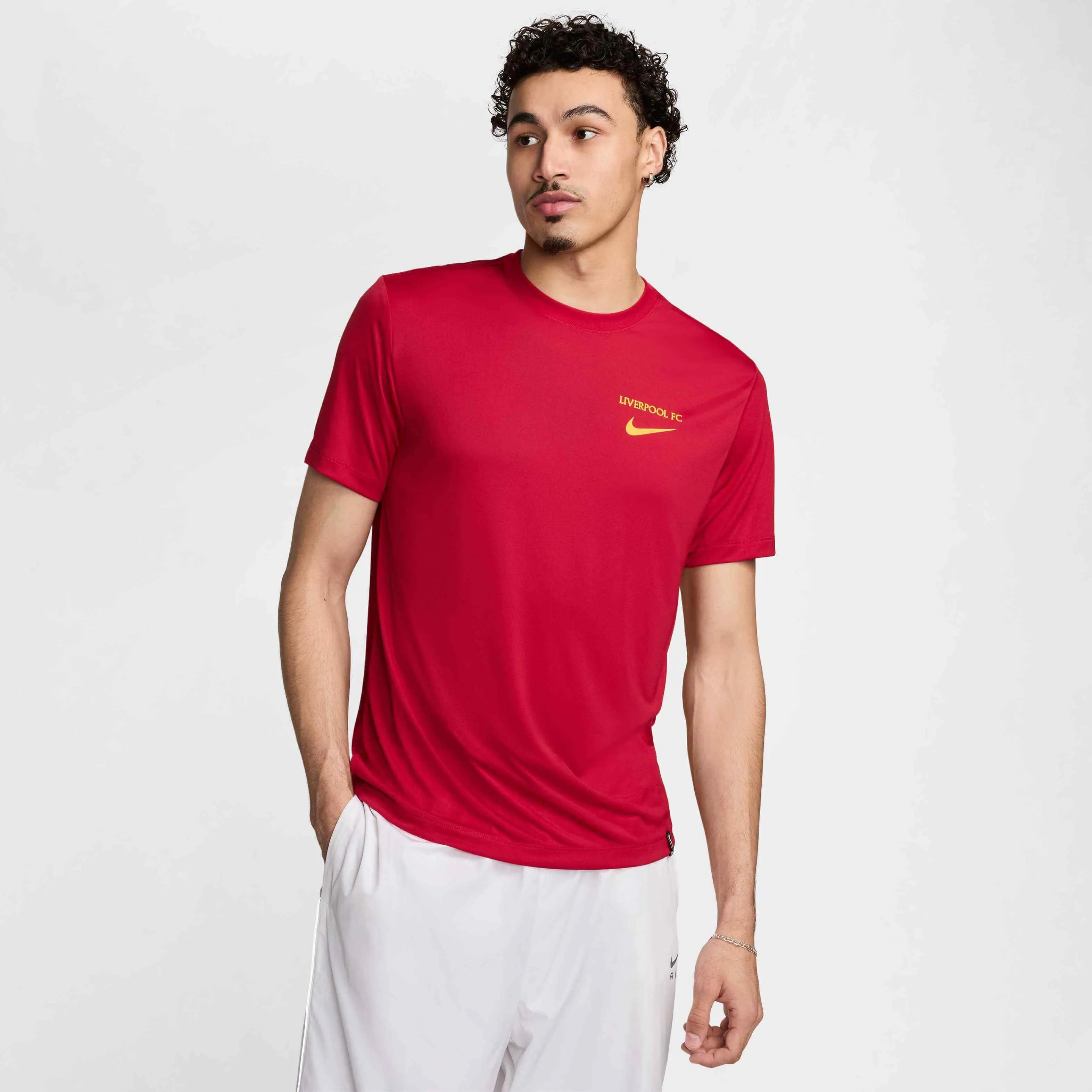 Nike 2024-25 Liverpool Men's rLGND Tee (Model - Front)