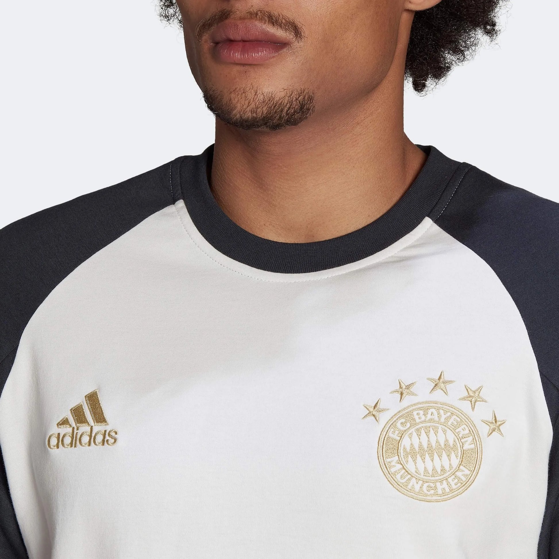 adidas 2022-23 Bayern Munich Travel Tee - White (Detail 1)