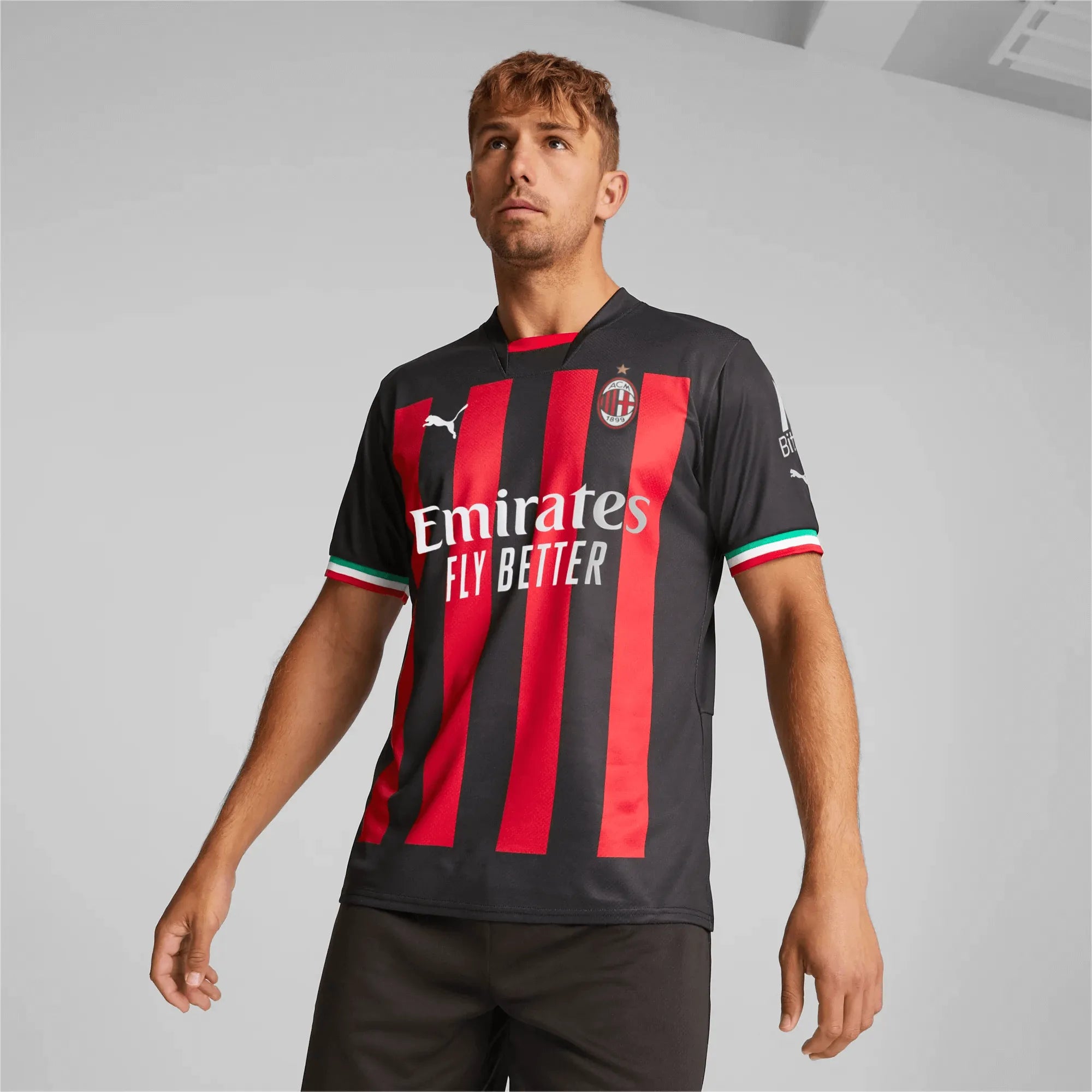 Puma 2022-23 AC Milan Home Jersey Red-Black (Model - Front)