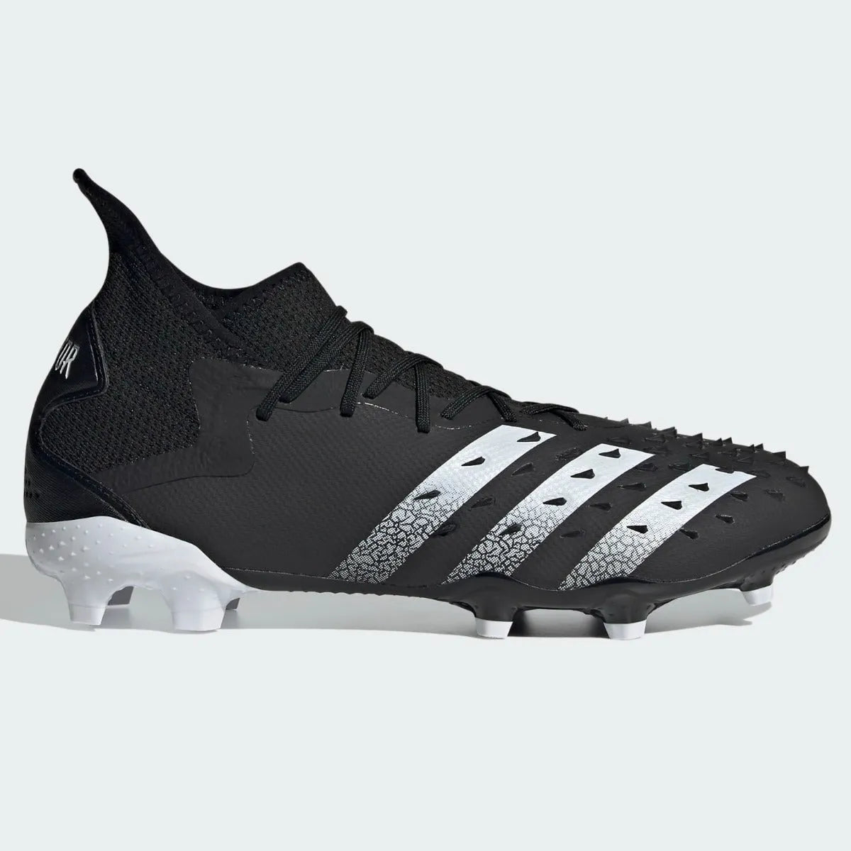 Adidas Predator Freak .2 FG - Black-White (Side 1)