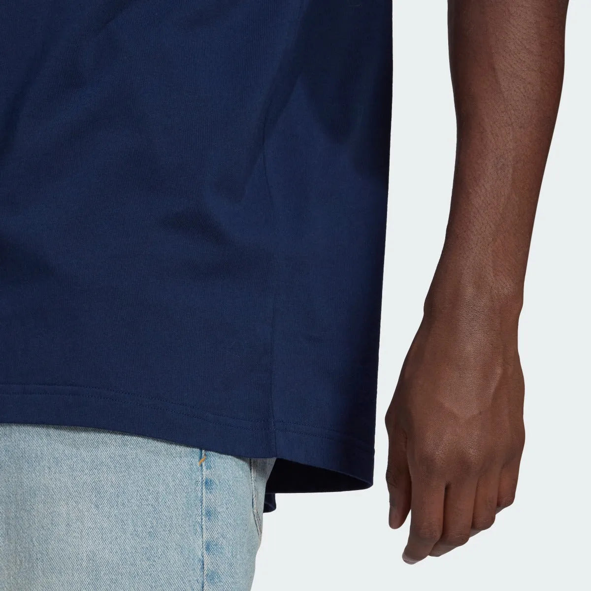 adidas 2022-23 Arsenal Graphic Tee - Navy Blue (Detail 2)