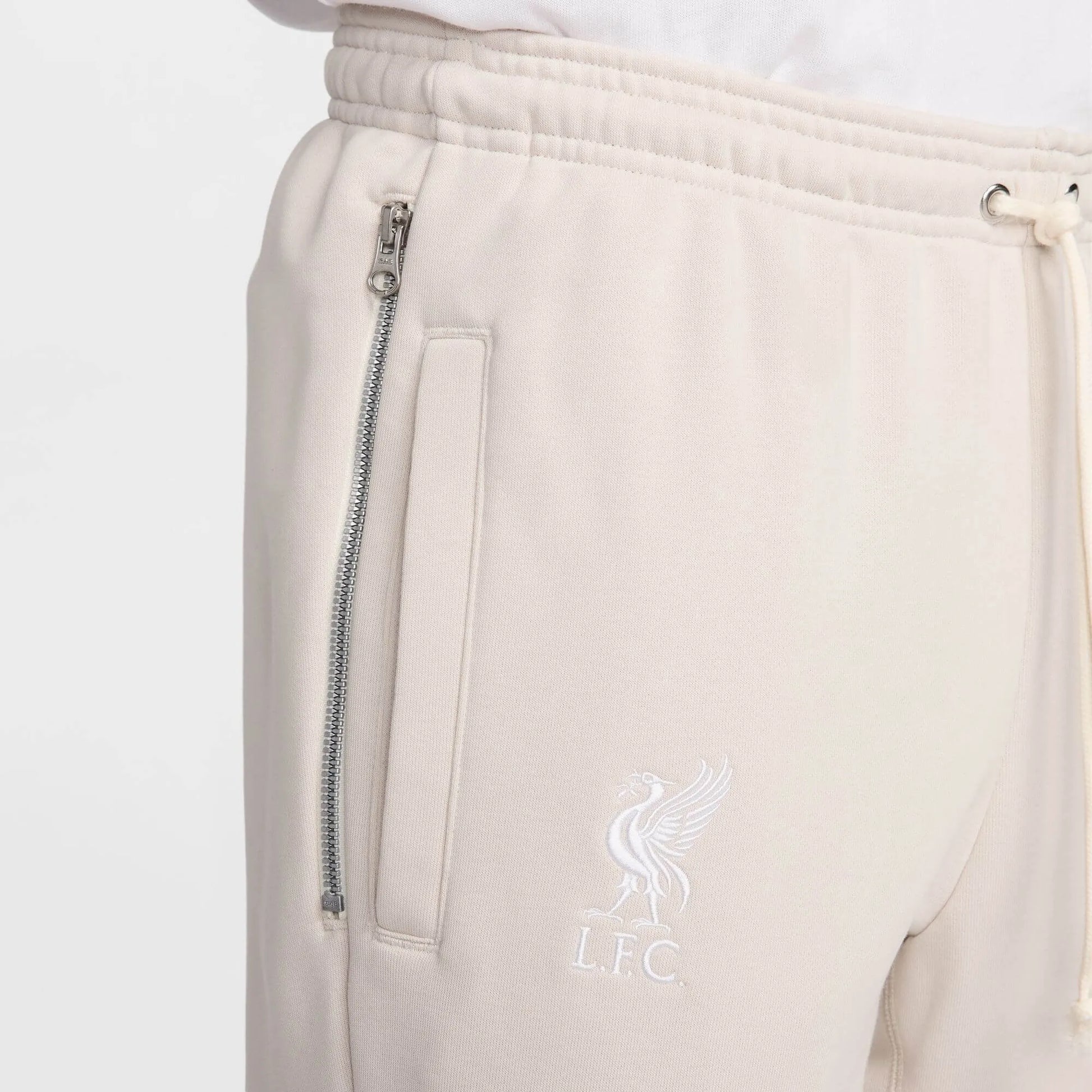 Nike 2024-25 Liverpool Men's Tapered Pants (Detail 1)