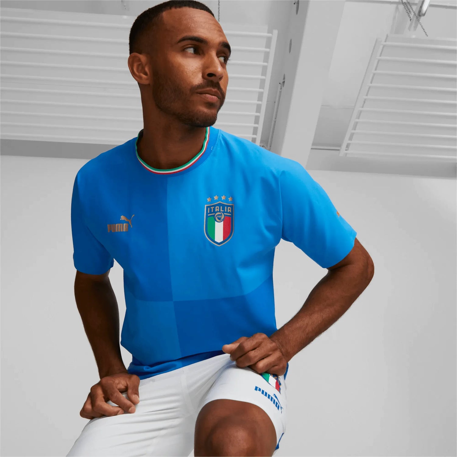 Puma 2022-23 Italy Authentic Home Jersey - Ignite Blue-Ultra Blue (Model - Front)