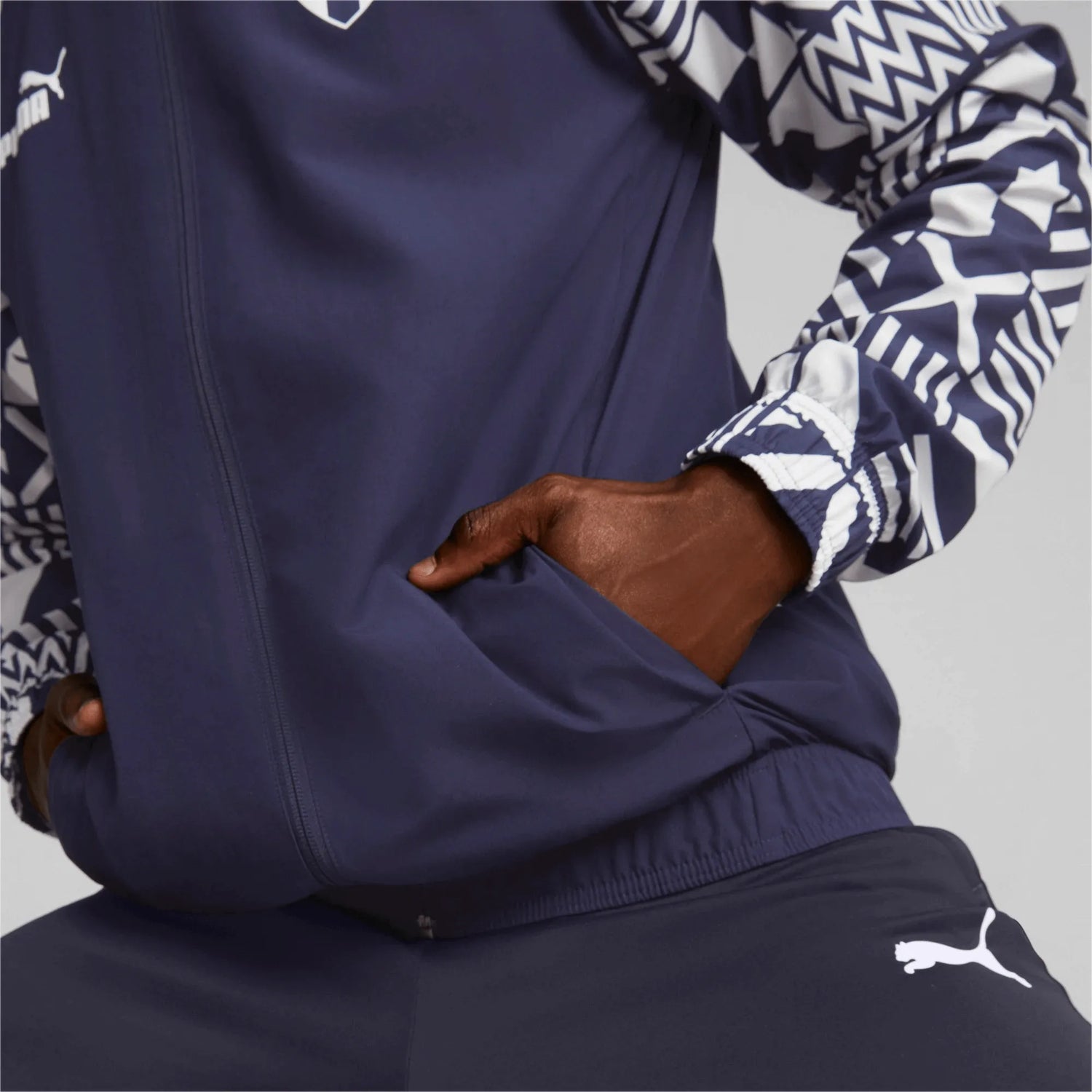 Puma 2022-23 Monterrey Pre-Match Jacket - Peacoat-White (Detail 2)