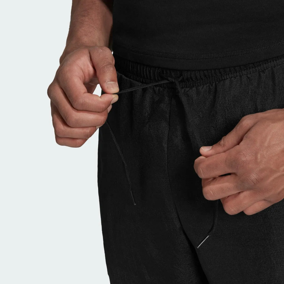 Adidas 2021-22 Manchester United icons Woven Pants -  Black-Yellow (Detail 2)
