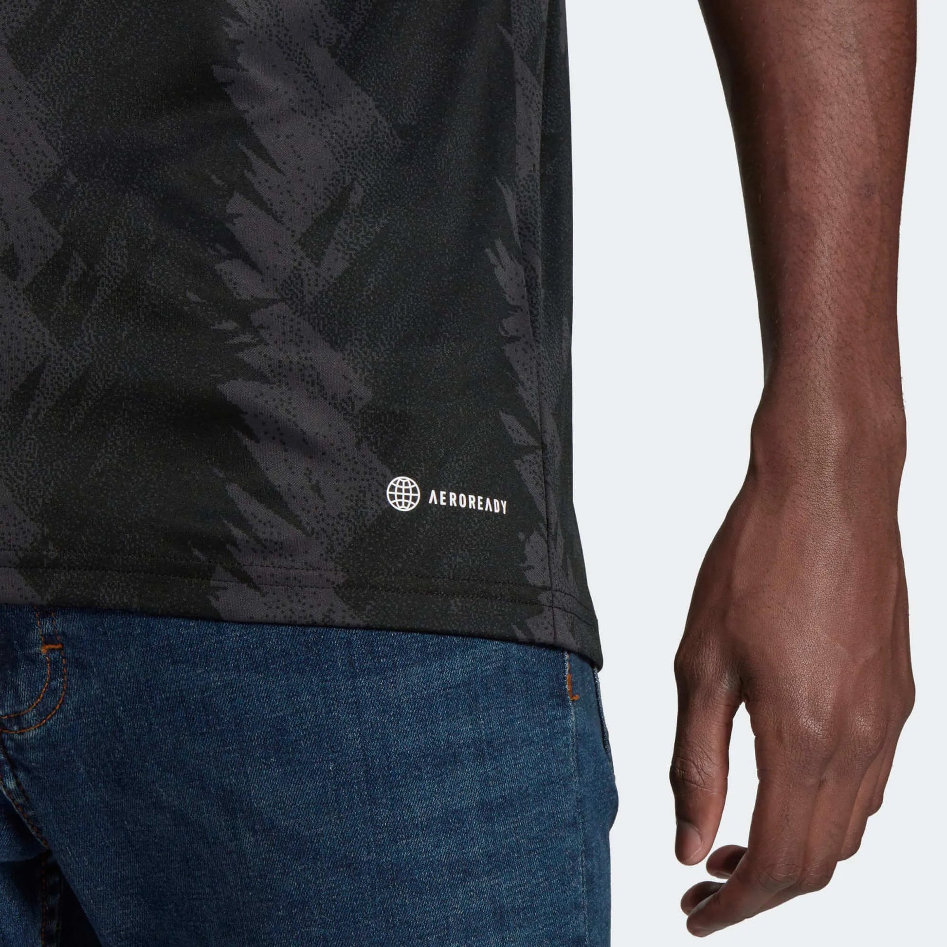 adidas 2022-23 Juventus Away Jersey - Black-White (Detail 2)