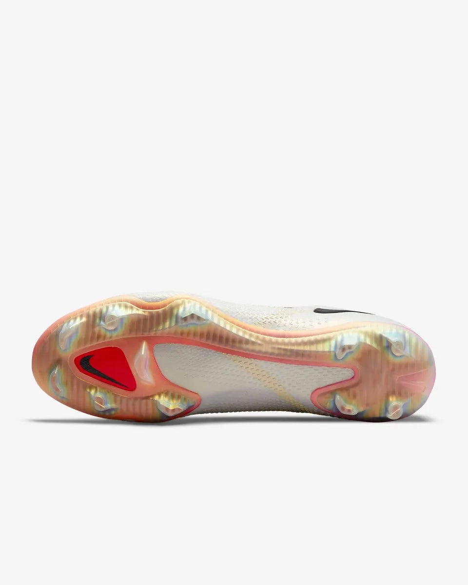 Nike Phantom GT2 Elite FG - White (Bottom)
