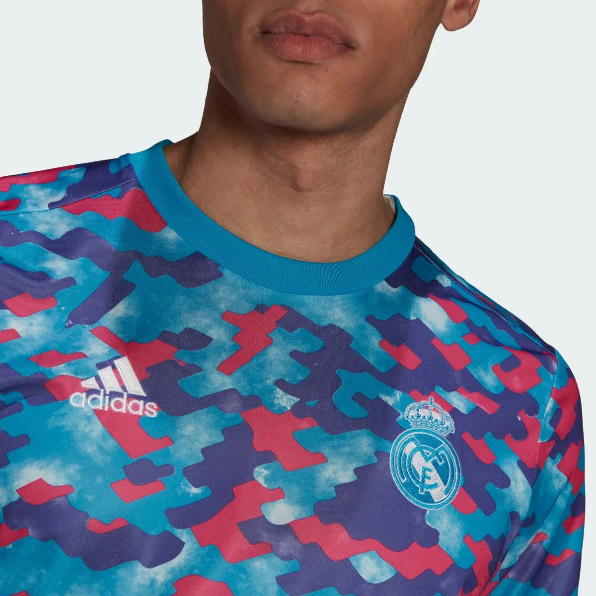 Adidas 2021-22 Real Madrid Pre-Match jersey - Cyan-Pink-Purple (Detail 1)