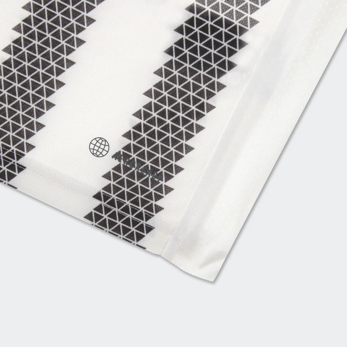 adidas 22-23 Juventus Youth Home Jersey - White-Black (Detail 5)