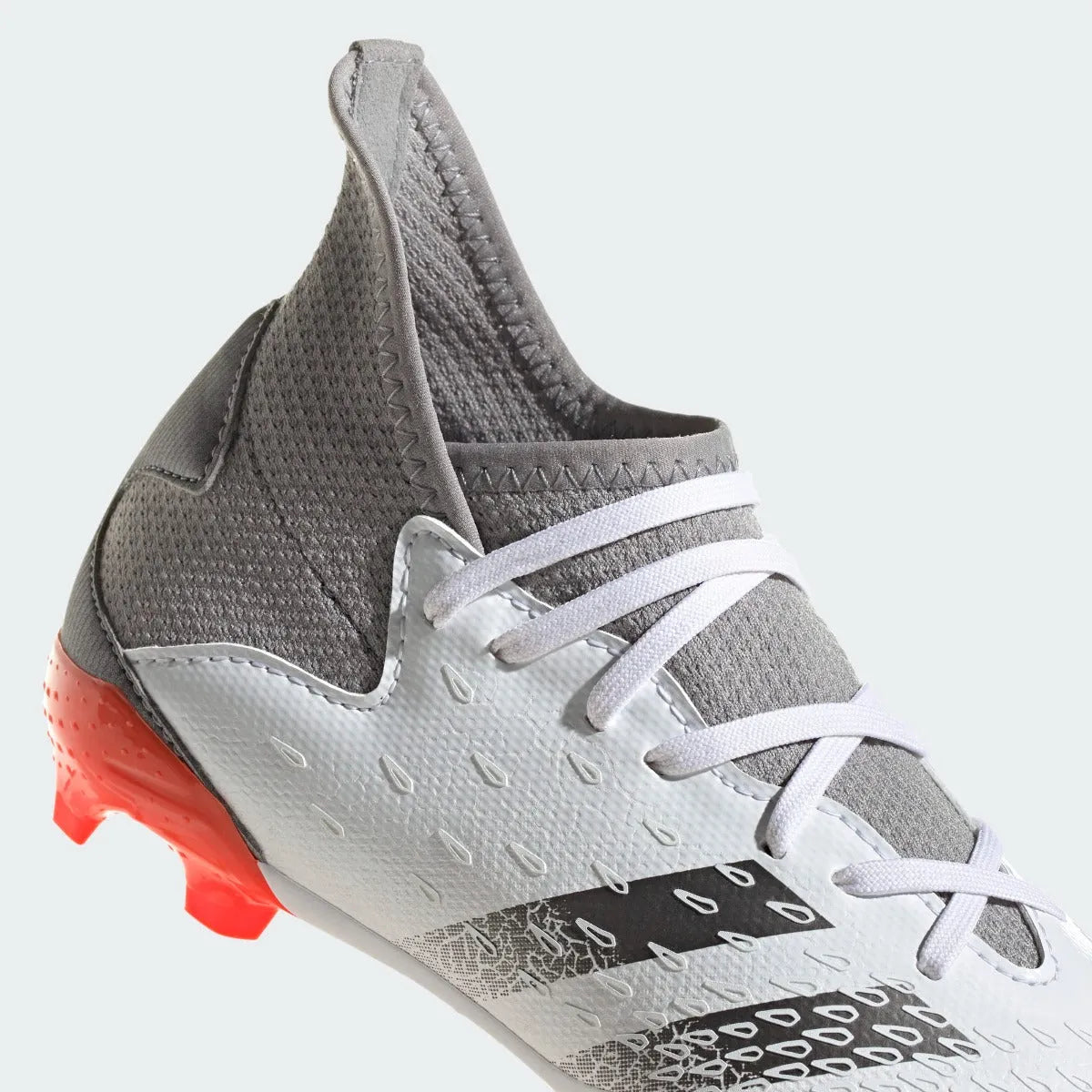 Adidas JR Predator Freak .3 FG - White-Iron Metallic (Detail 1)