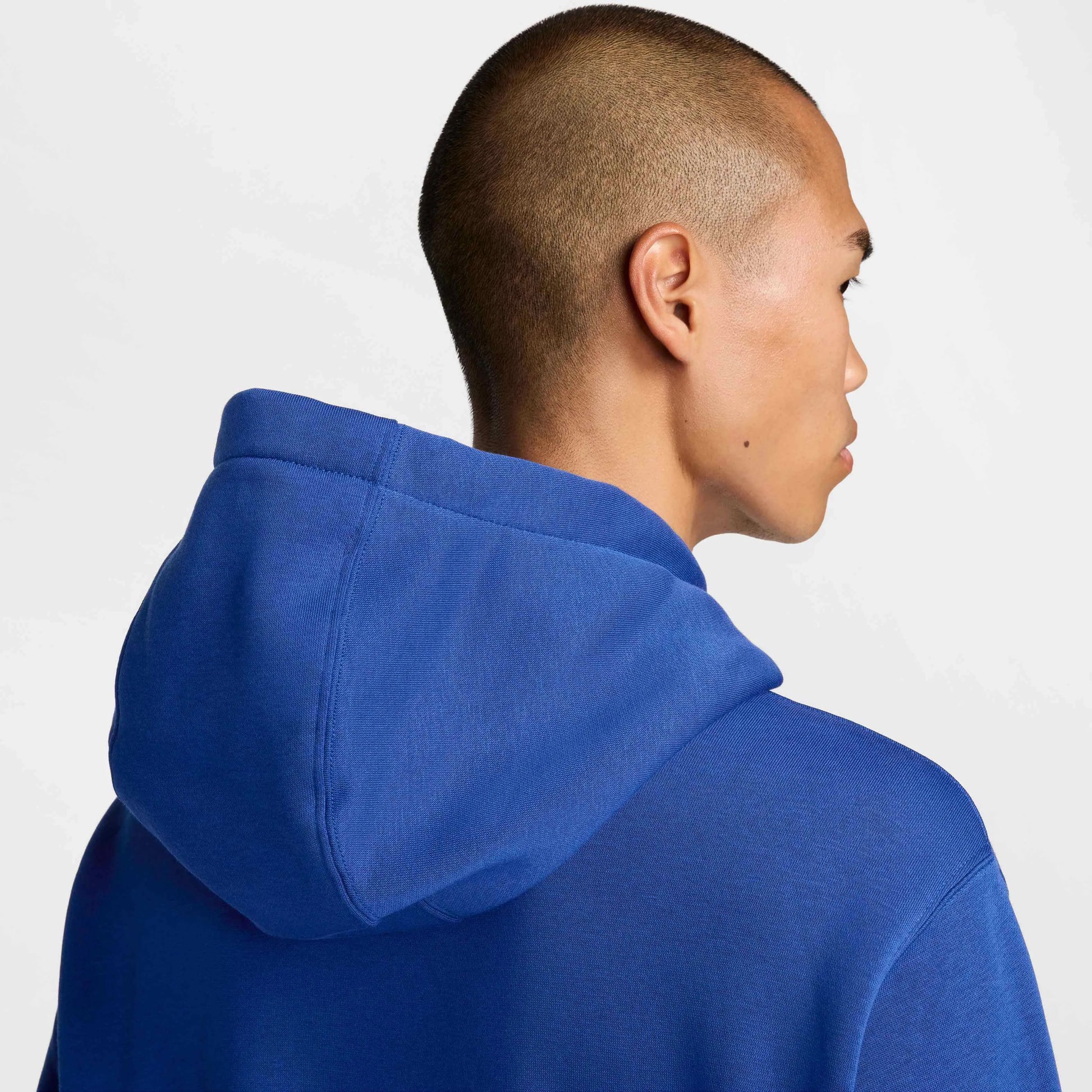 Nike 2024-25 Chelsea Men's Pullover Hoodie (Detail 2)
