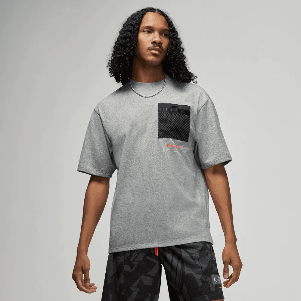 Jordan 2022-23 Paris Saint-Germain Pocket T-Shirt Grey (Model - Front)