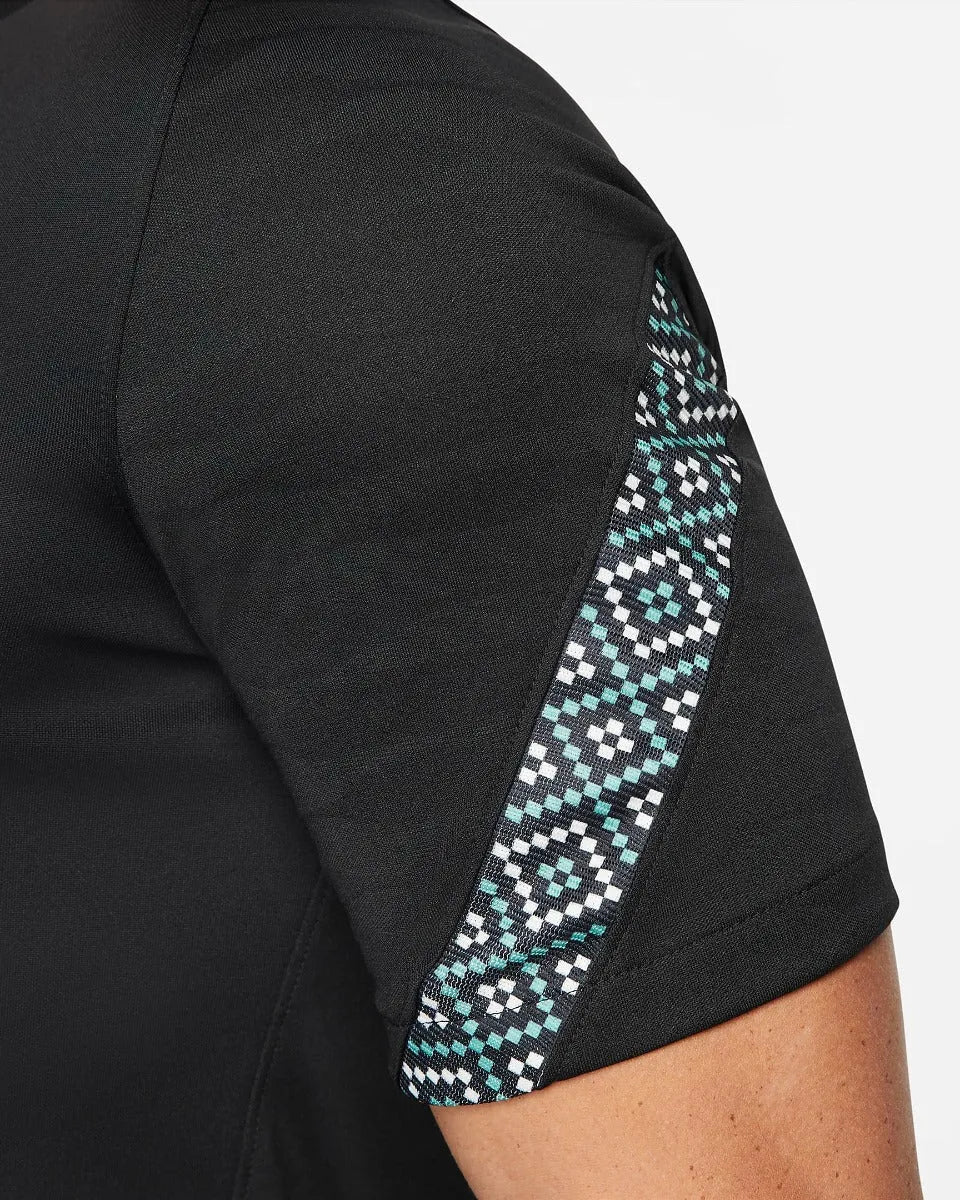 Nike 2022 Club America DF Strike Top SS - Black-Healing Jade (Detail 2)