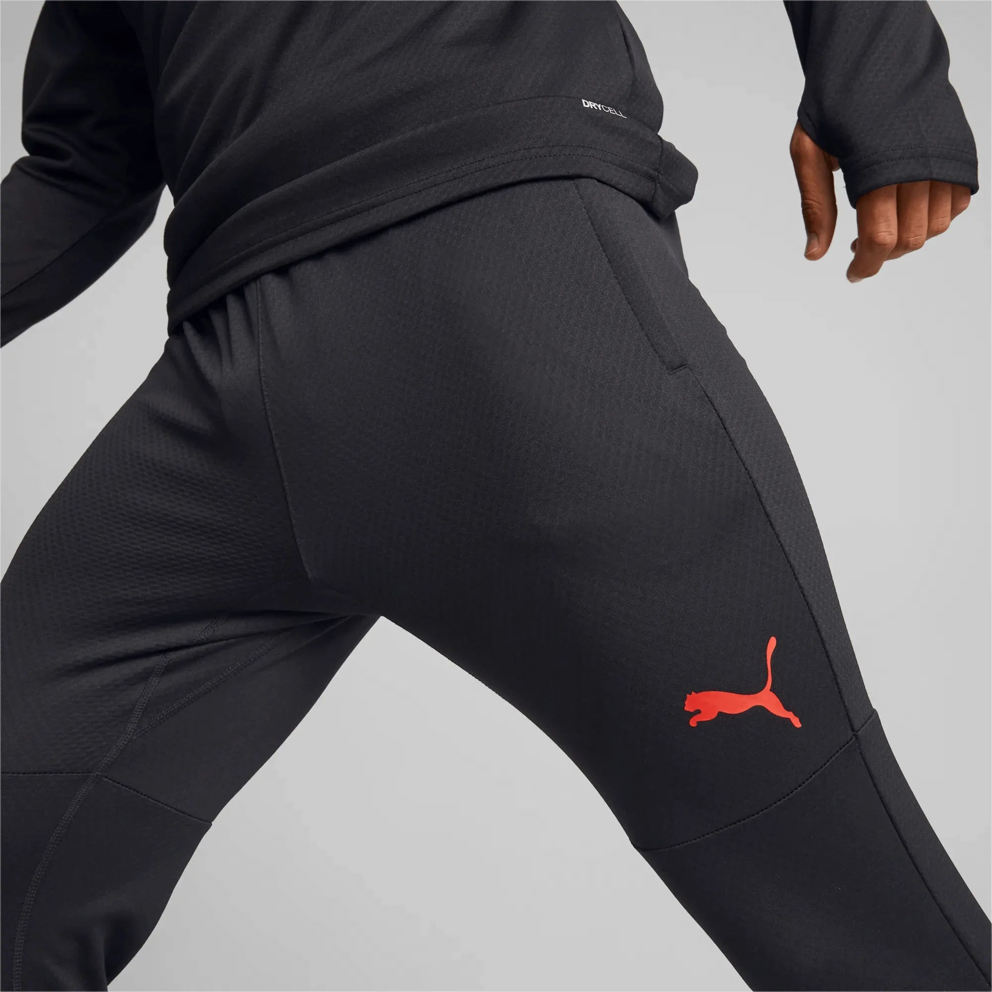 Puma 2022-23 AC Milan Training Pants - Black-Red (Detail 1)
