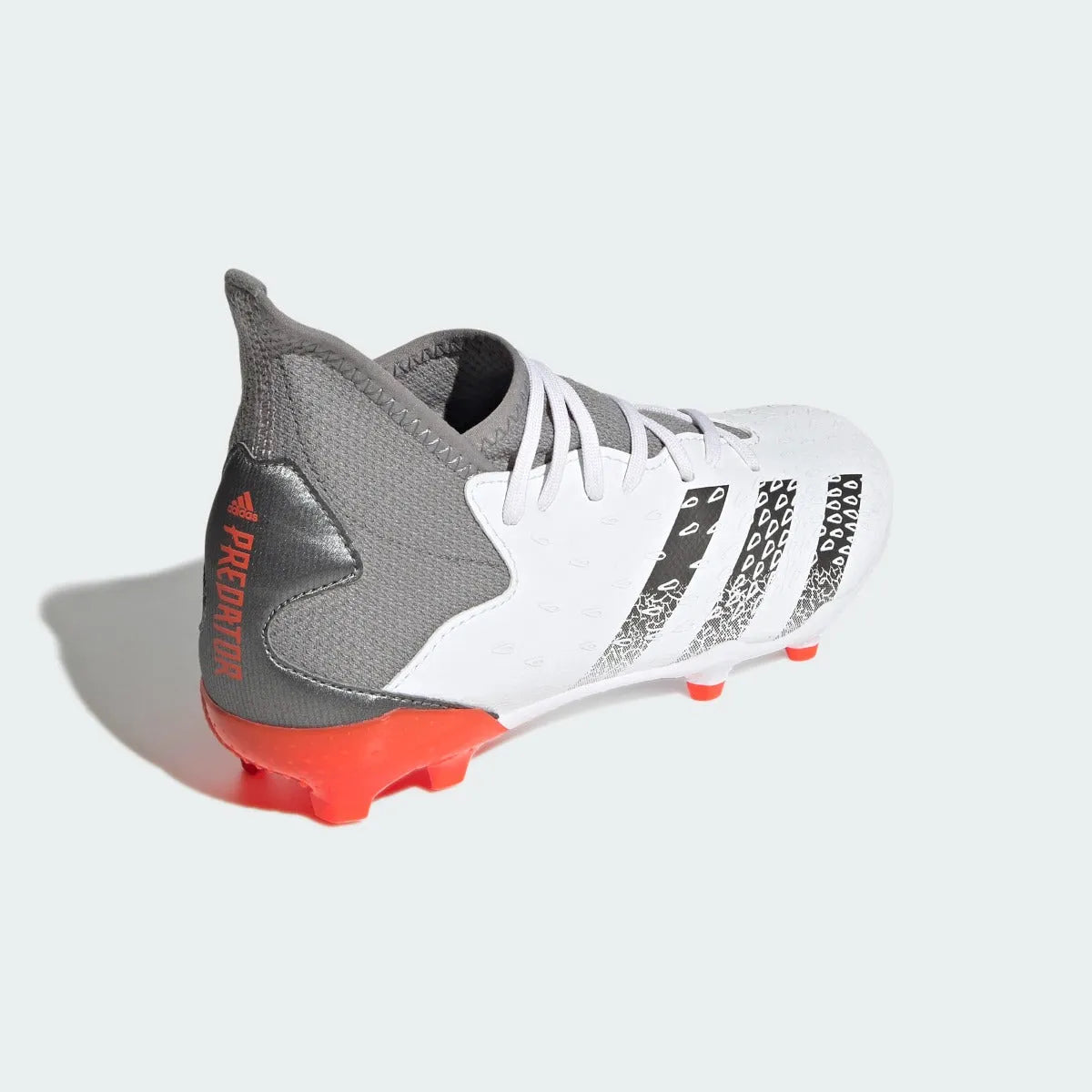 Adidas JR Predator Freak .3 FG - White-Iron Metallic (Diagonal 2)