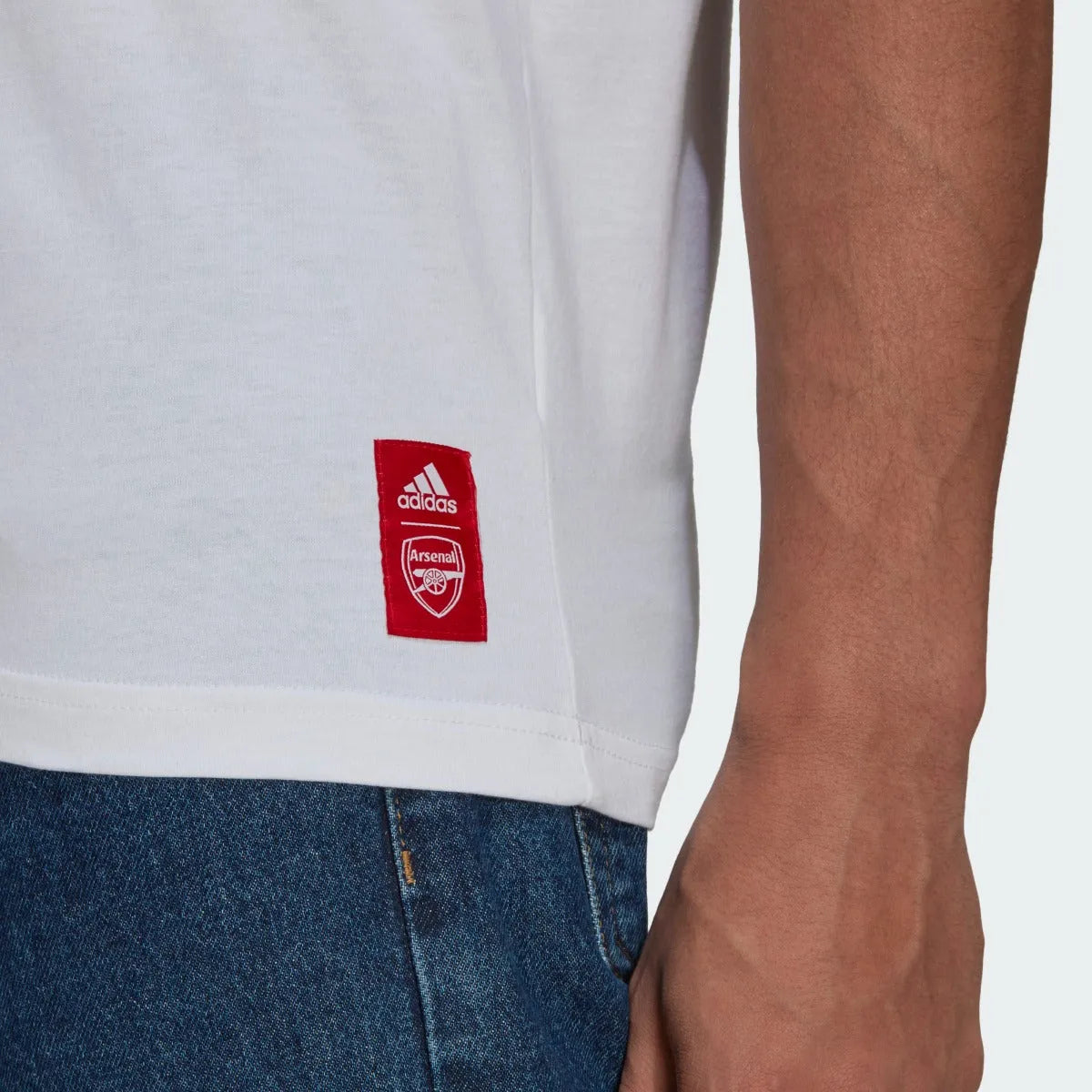Adidas 2021-22 Arsenal Street Graphic Tee - White (Detail 2)