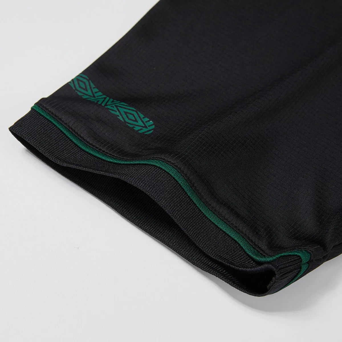 Umbro 2021-22 Jamaica Away Jersey - Black-Green-Yellow (Detail 5)