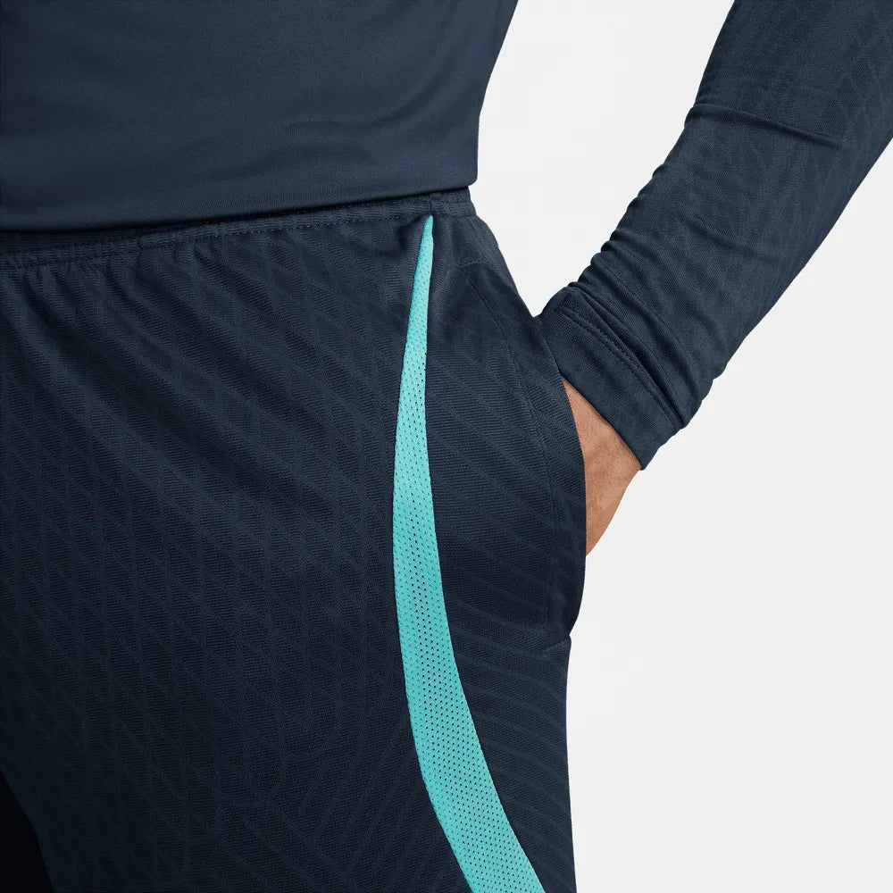 Nike 2023-24 Barcelona Men's Strike Third Shorts (Detail 2)