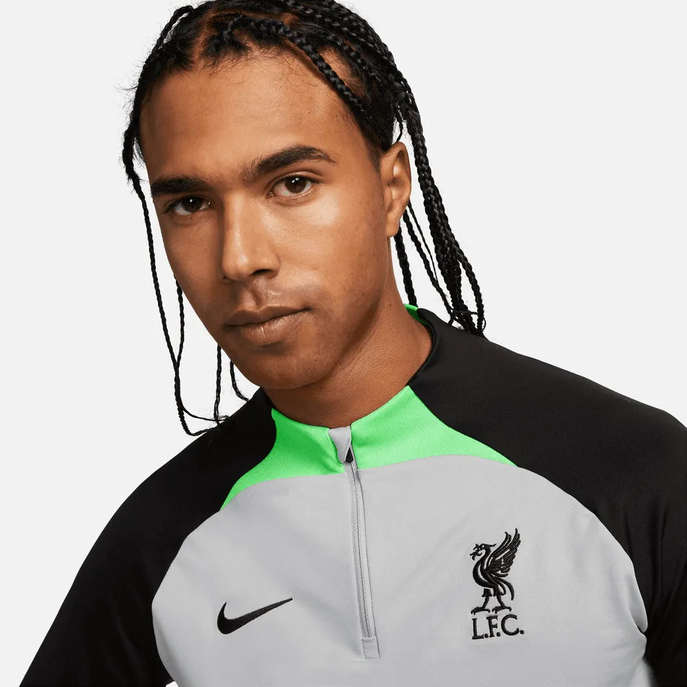 Nike 2023-24 Liverpool Men's  Strike Drill Training Top (Detail 1)